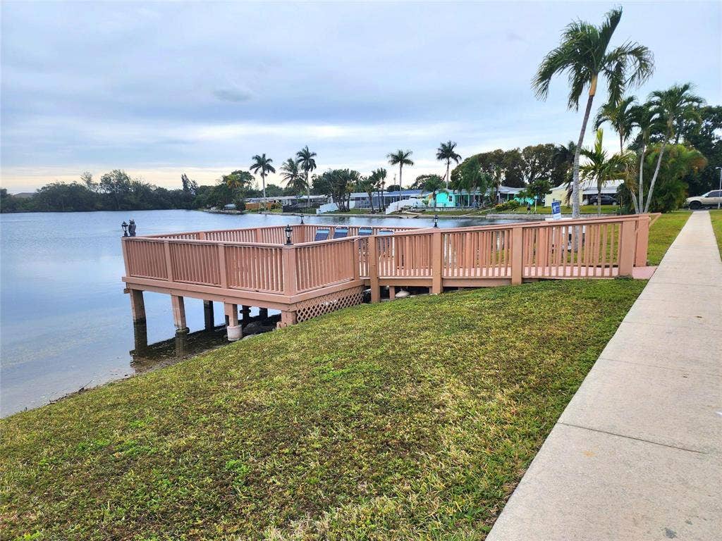 2223 PARK Lane, #312, Hollywood, FL 33021 2223 4