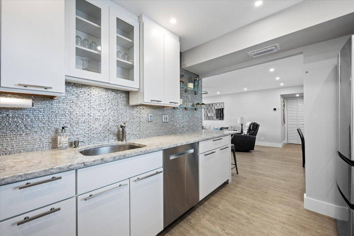 1025 Sugar Sands Boulevard, #Unit 261, Riviera Beach, FL 33404 15-LUX_2140