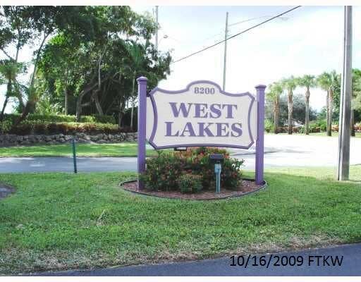 8261 E CLUB Road, Boca Raton, FL 33433 West Lakes Entry Sign