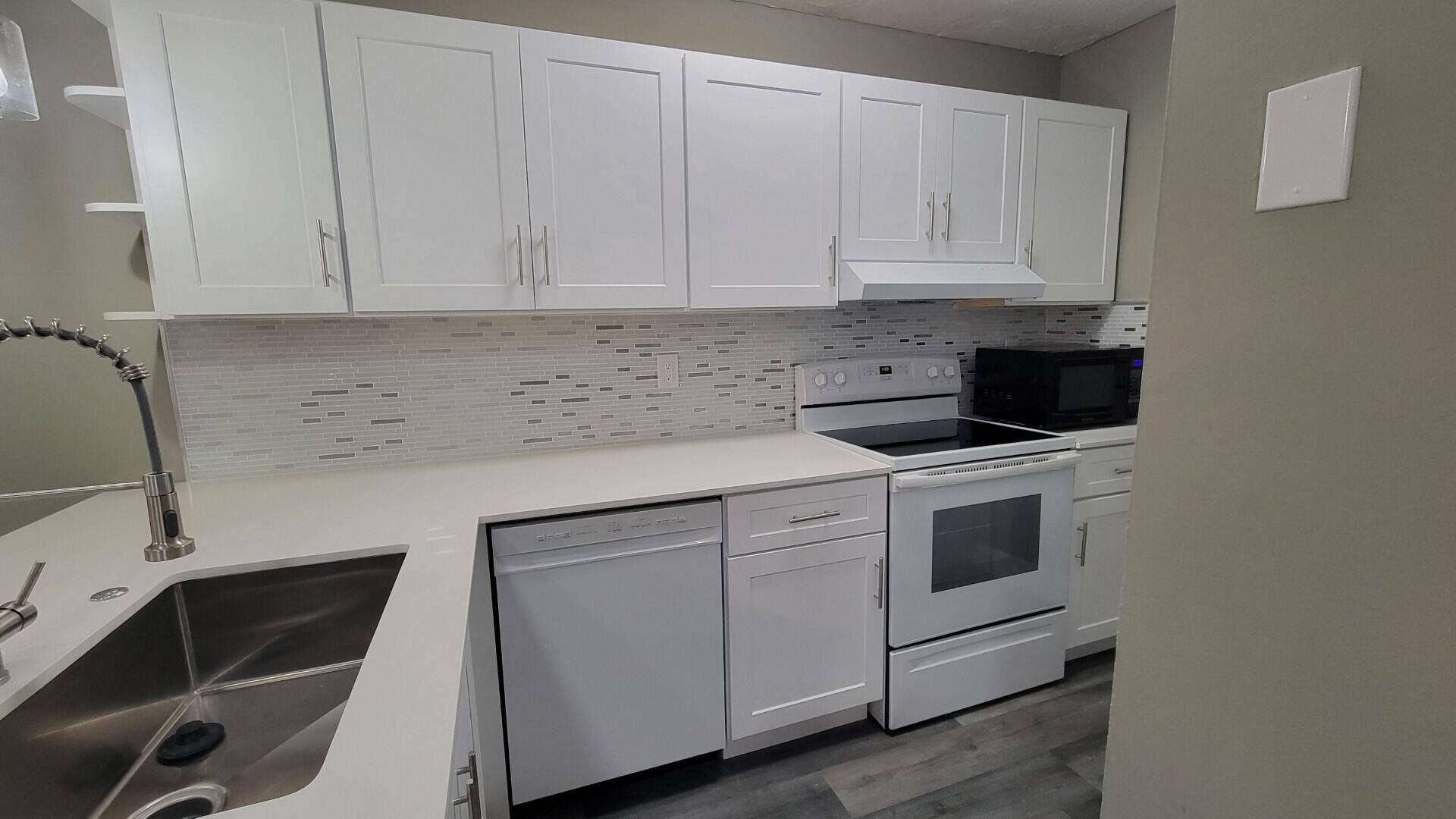 3766 N UNIVERSITY Drive, #M-8, Coral Springs, FL 33065 HV13