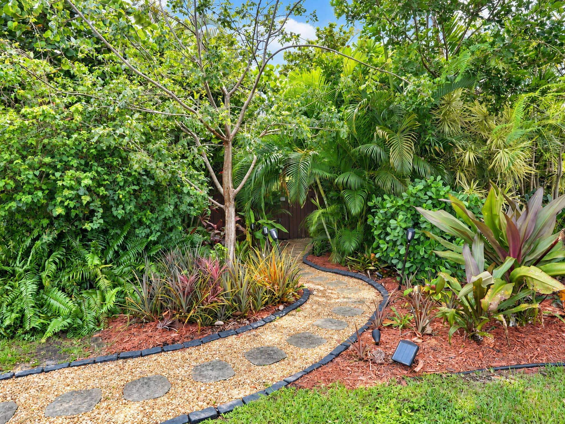 2602 MCKINLEY Street, Hollywood, FL 33020 89-web-or-mls-049_Property_049_Edited