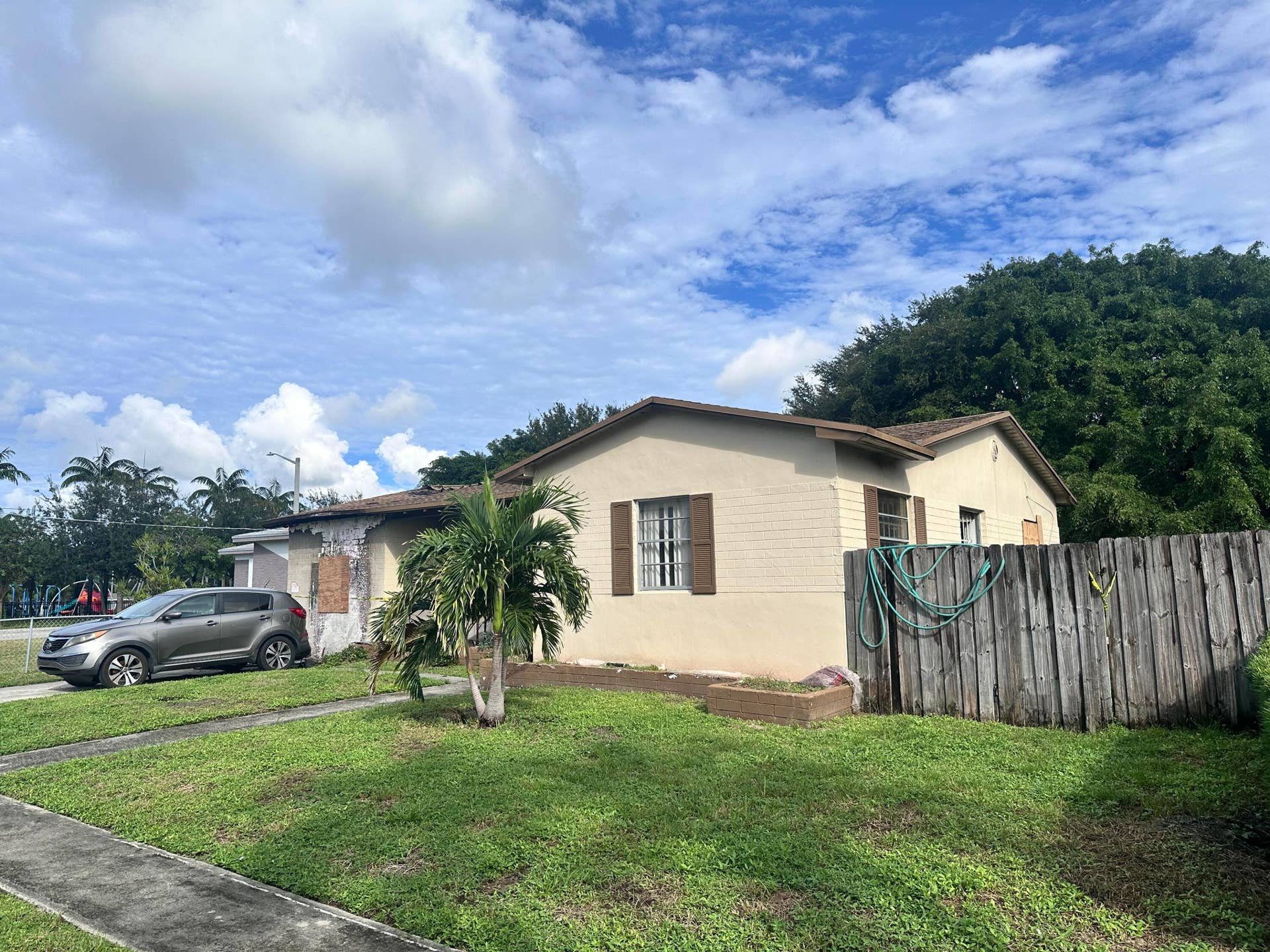 712 NW 9TH Court NW, Hallandale Beach, FL 33009 20261017_140623975_iOS