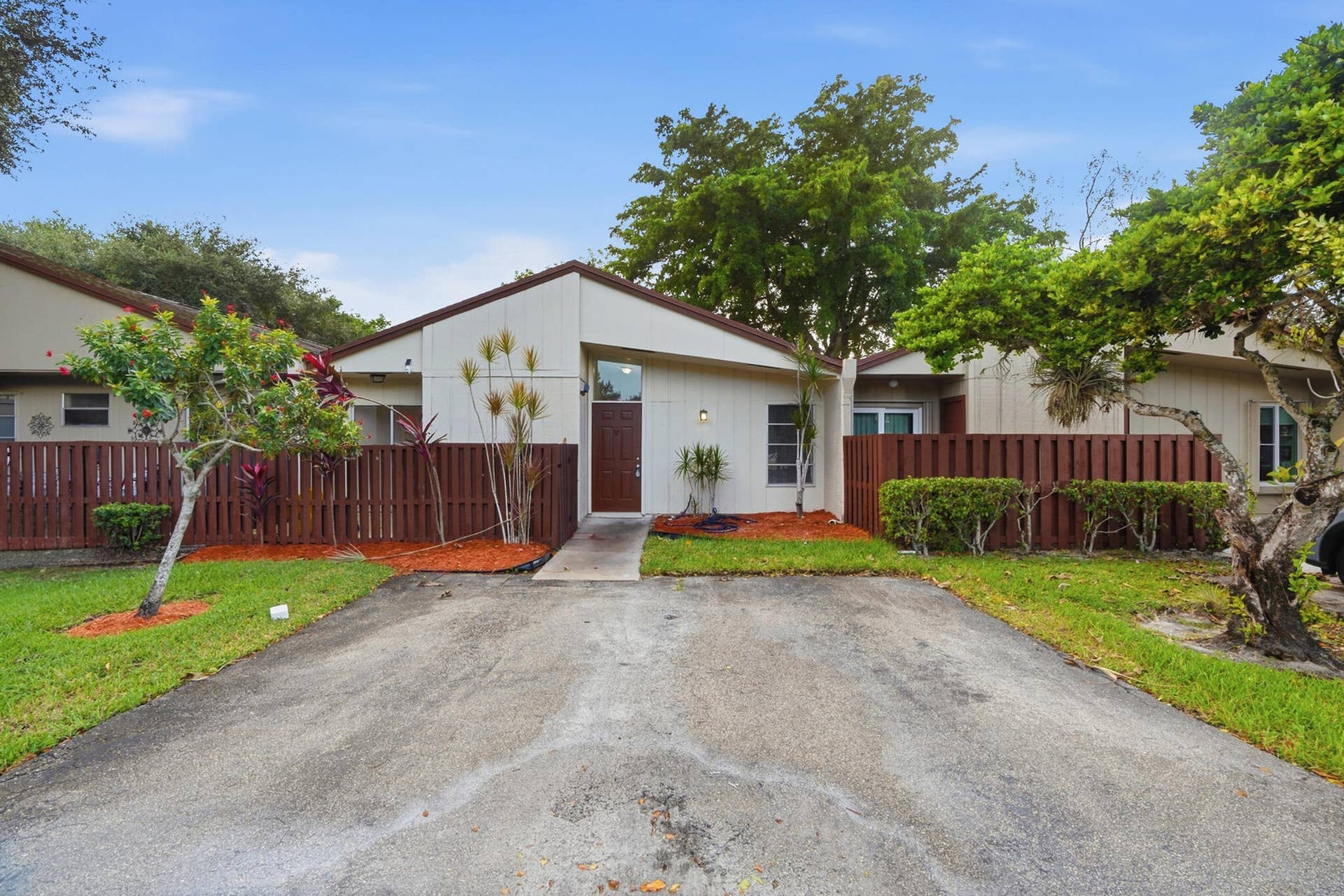 11634 ORANGE BLOSSOM Lane, #9b, Boca Raton, FL 33428 Front Exterior