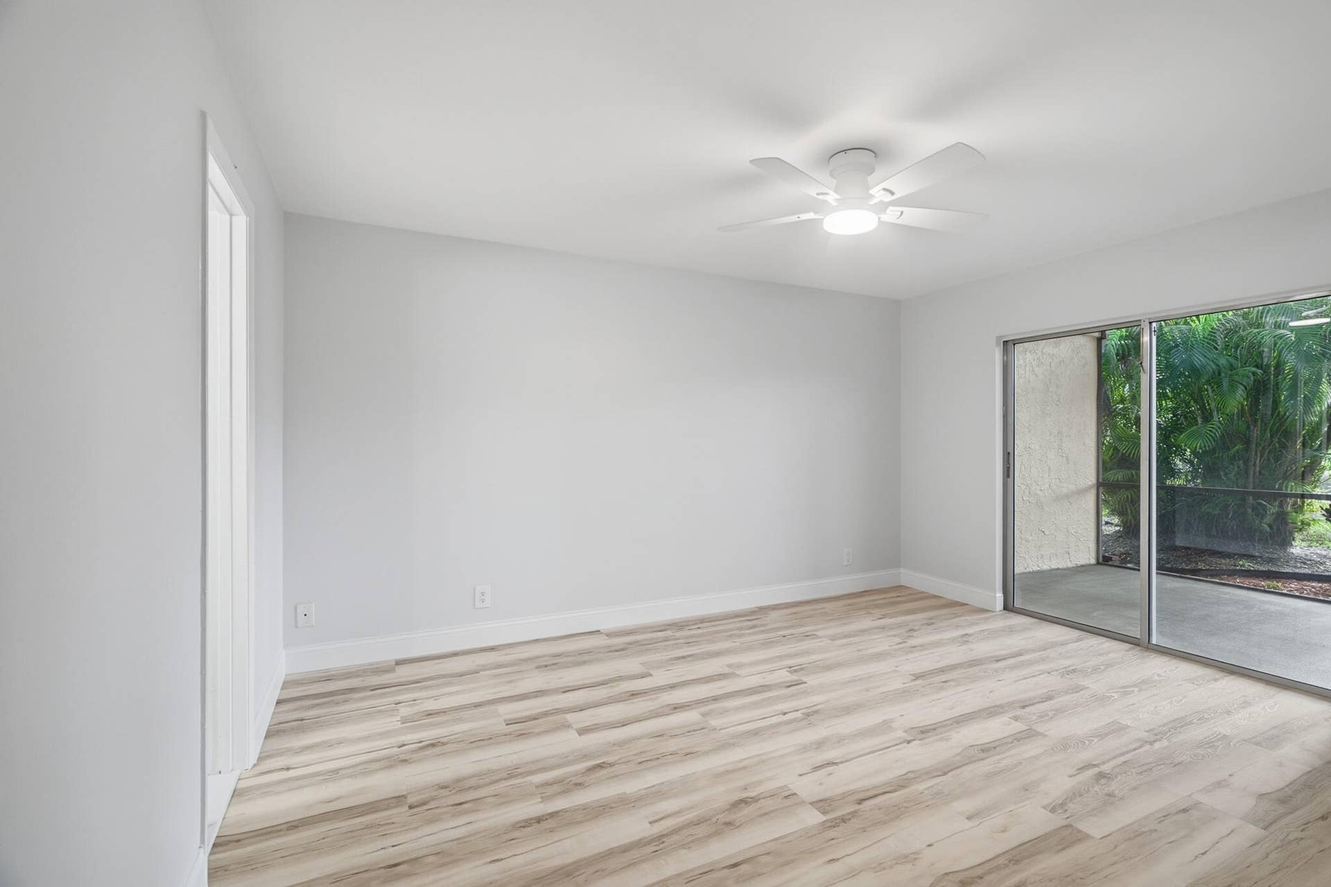 11634 ORANGE BLOSSOM Lane, #9b, Boca Raton, FL 33428 Master bedroom