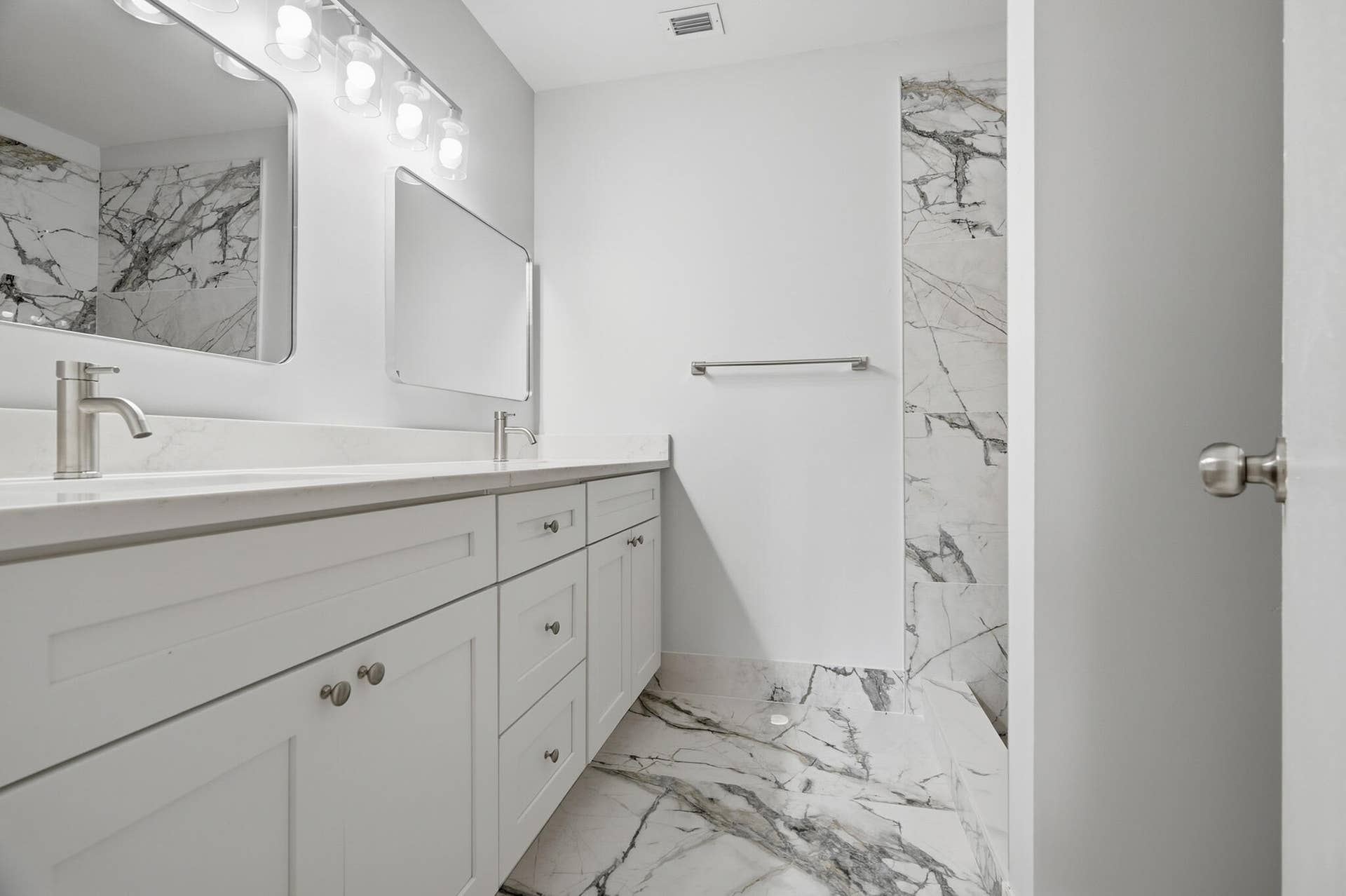 11634 ORANGE BLOSSOM Lane, #9b, Boca Raton, FL 33428 Master Bathroom
