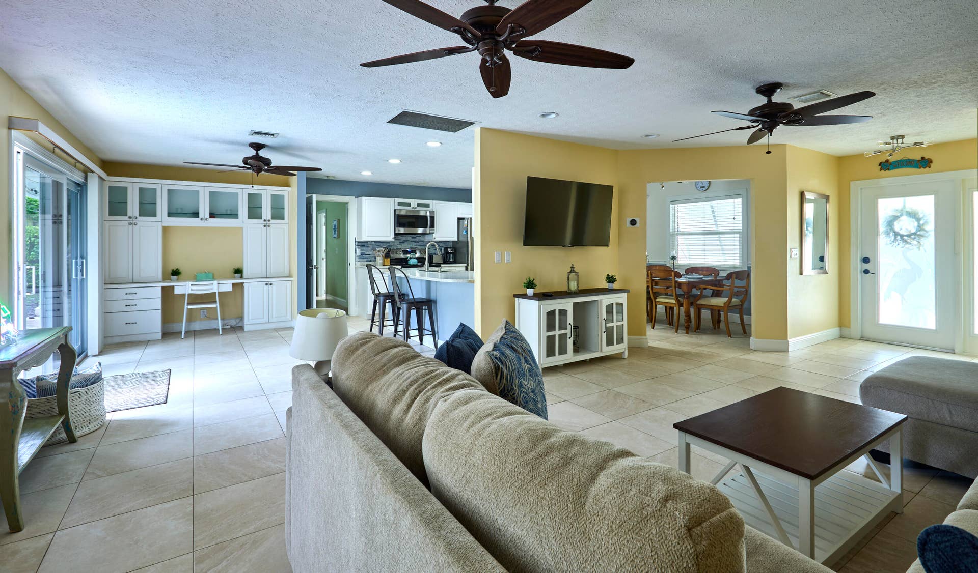 2485 NE 16TH Court, Jensen Beach, FL 34957 Interior_3_8284_