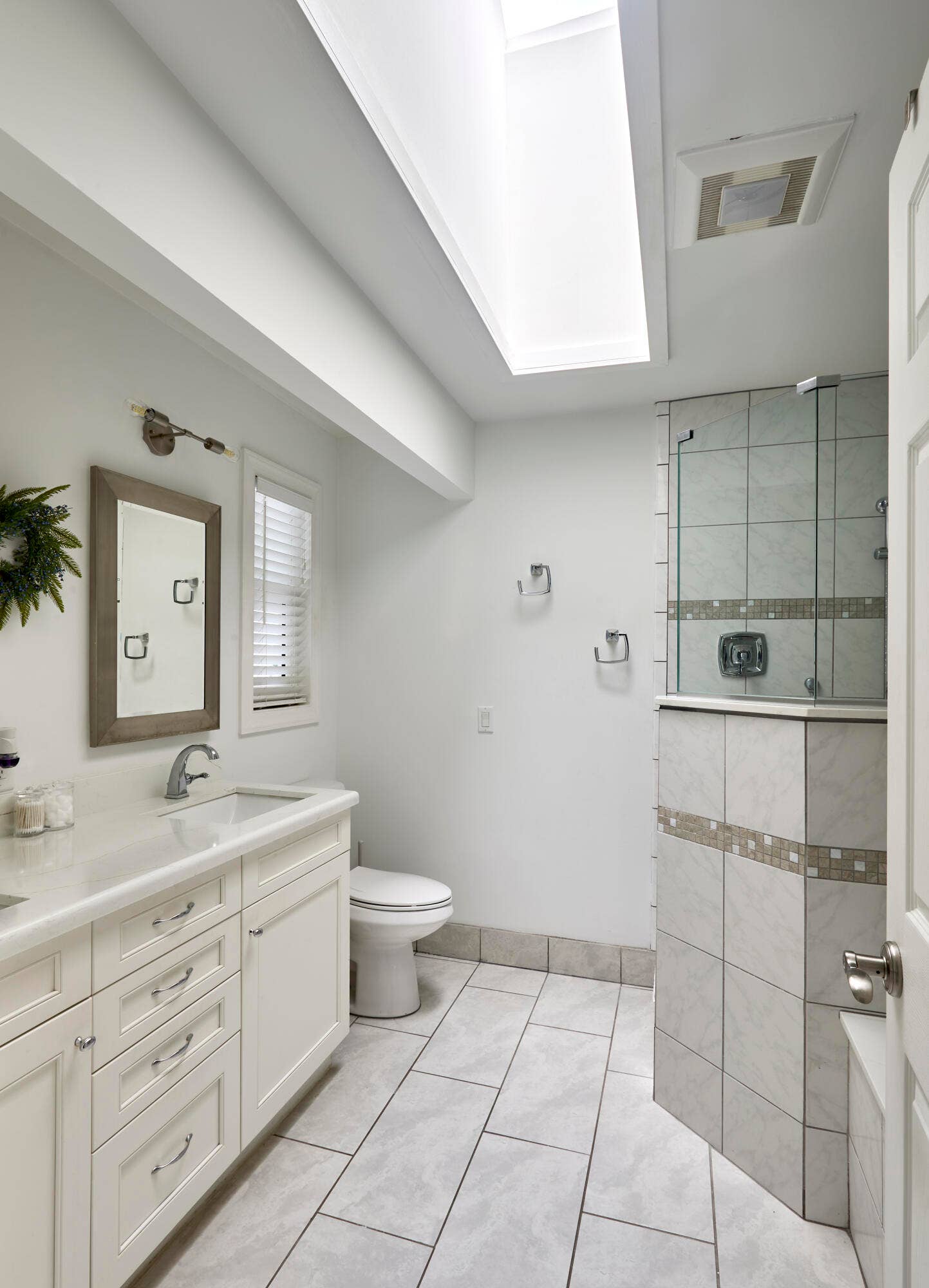 2485 NE 16TH Court, Jensen Beach, FL 34957 Bathroom_1A_8311_