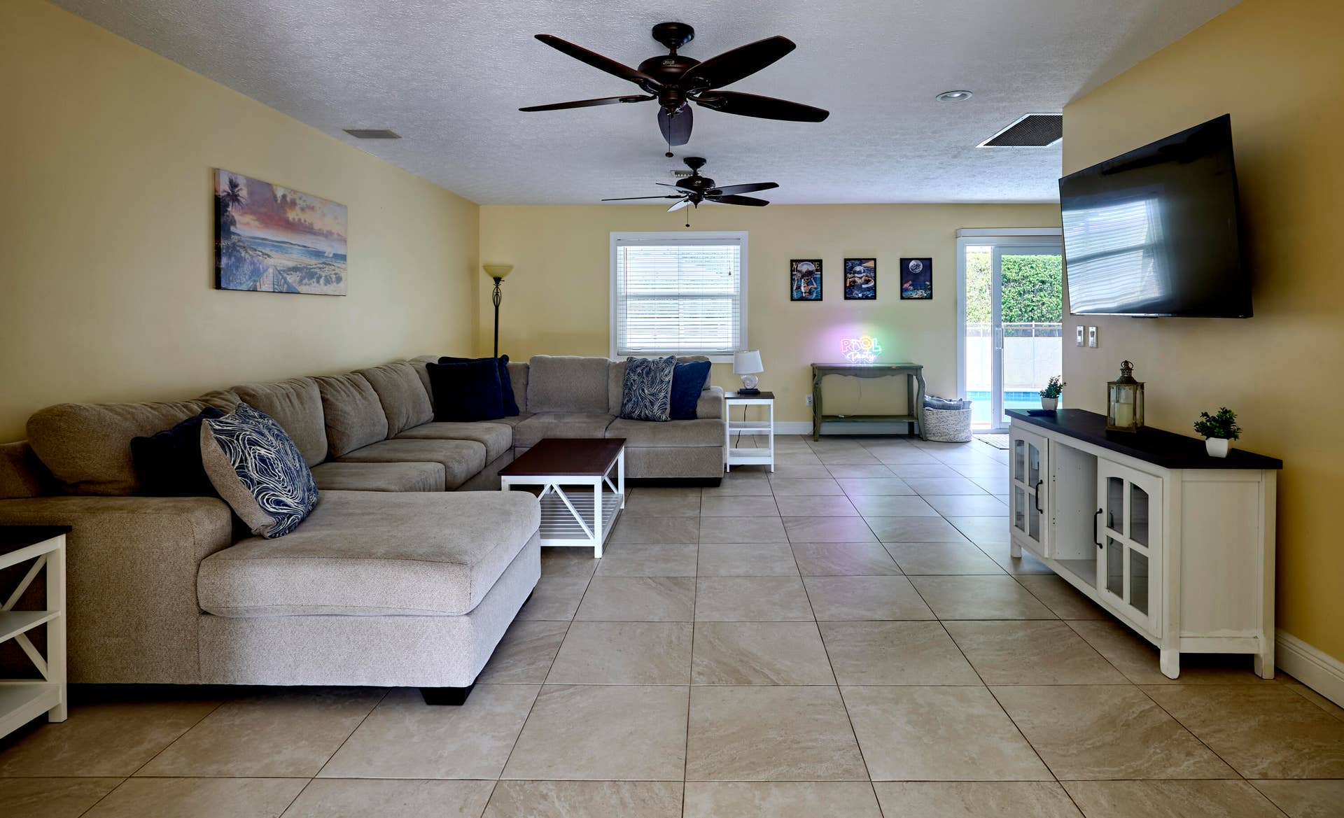2485 NE 16TH Court, Jensen Beach, FL 34957 Interior_1_8275_