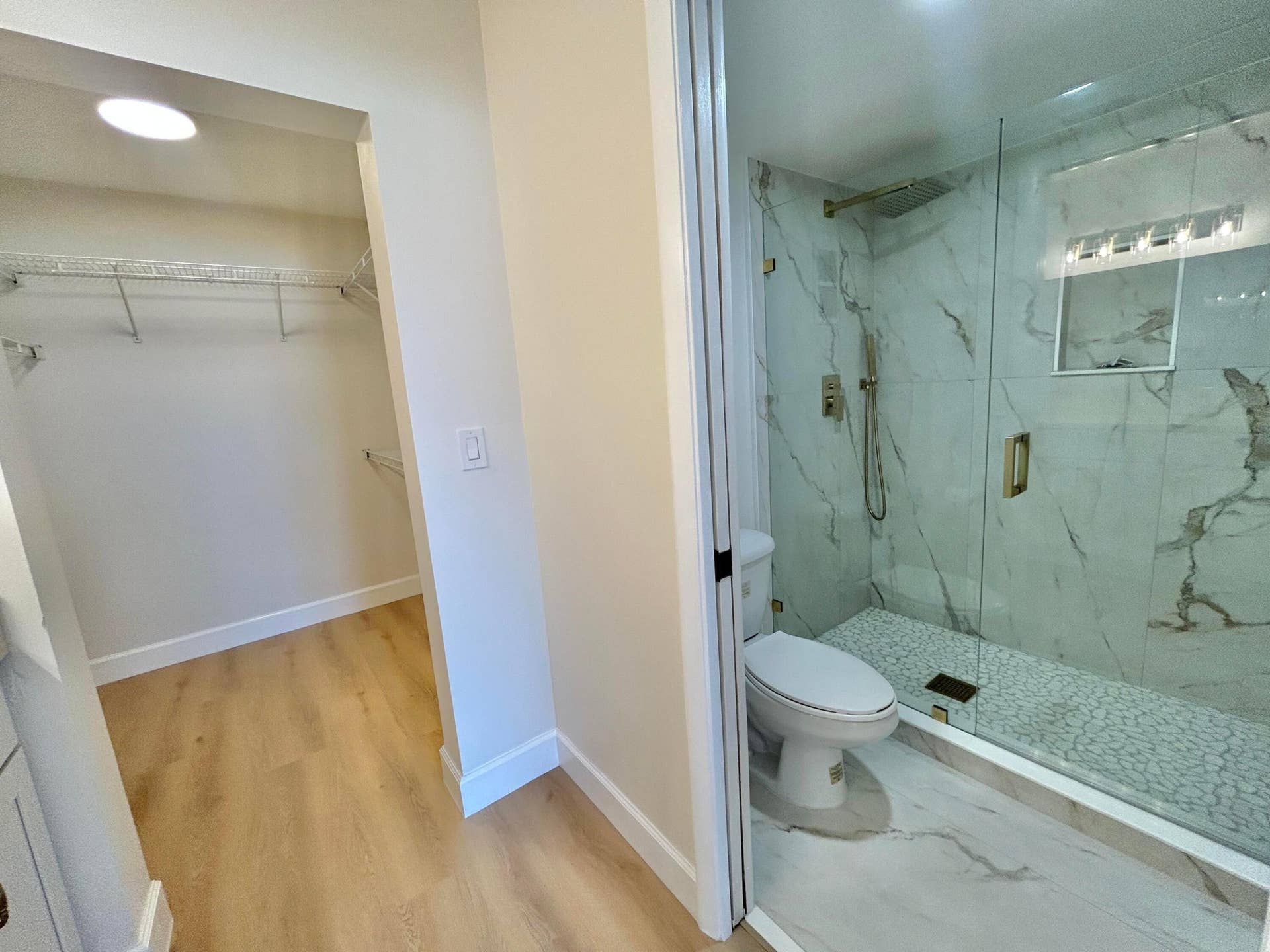 4725 LUCERNE LAKES Boulevard E, #413, Lake Worth, FL 33467 Primary Bathroom