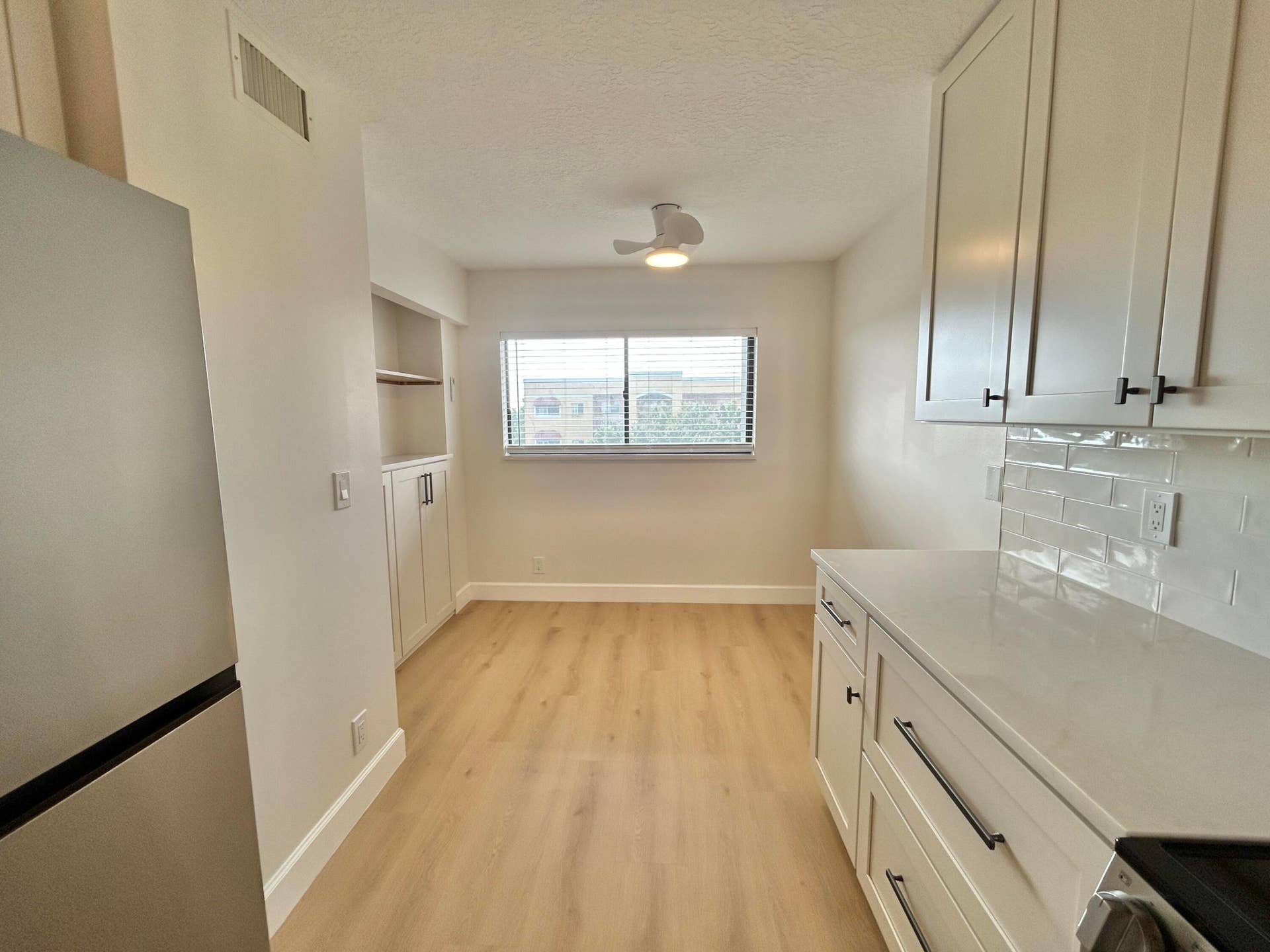 4725 LUCERNE LAKES Boulevard E, #413, Lake Worth, FL 33467 Kitchen