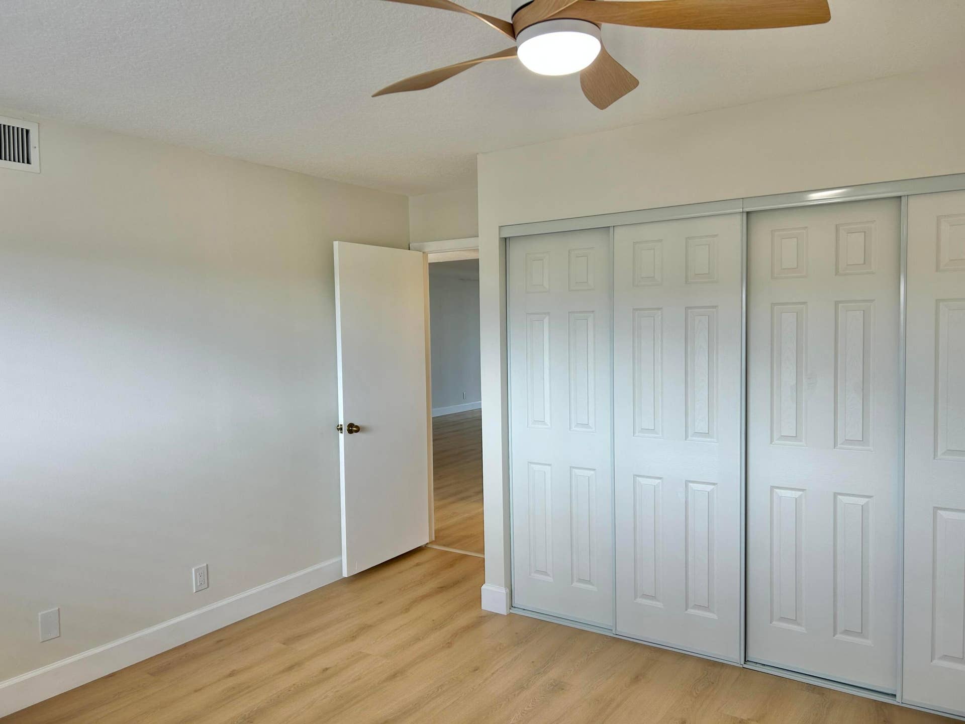 4725 LUCERNE LAKES Boulevard E, #413, Lake Worth, FL 33467 Guest Bedroom