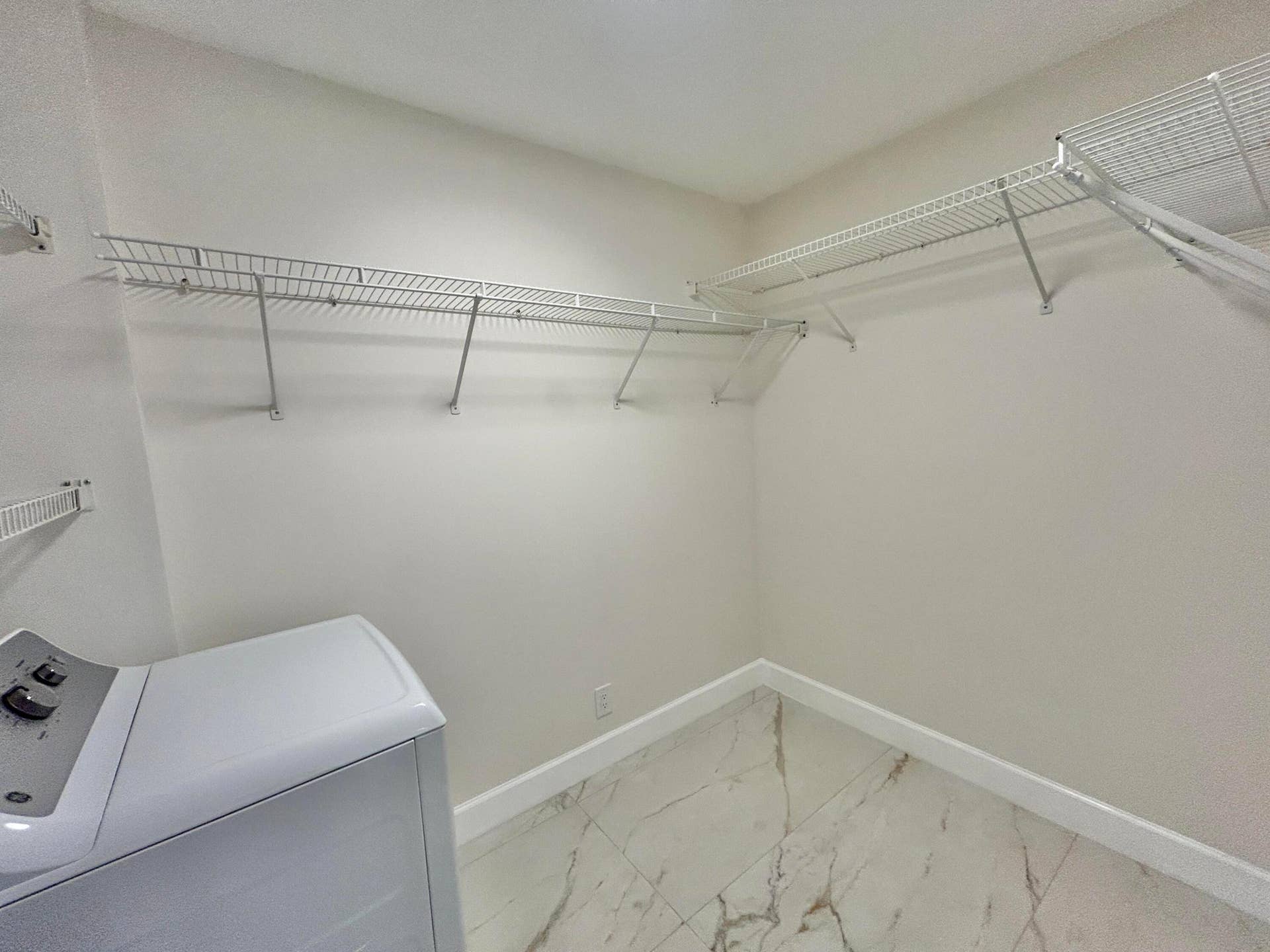 4725 LUCERNE LAKES Boulevard E, #413, Lake Worth, FL 33467 Laundry Room