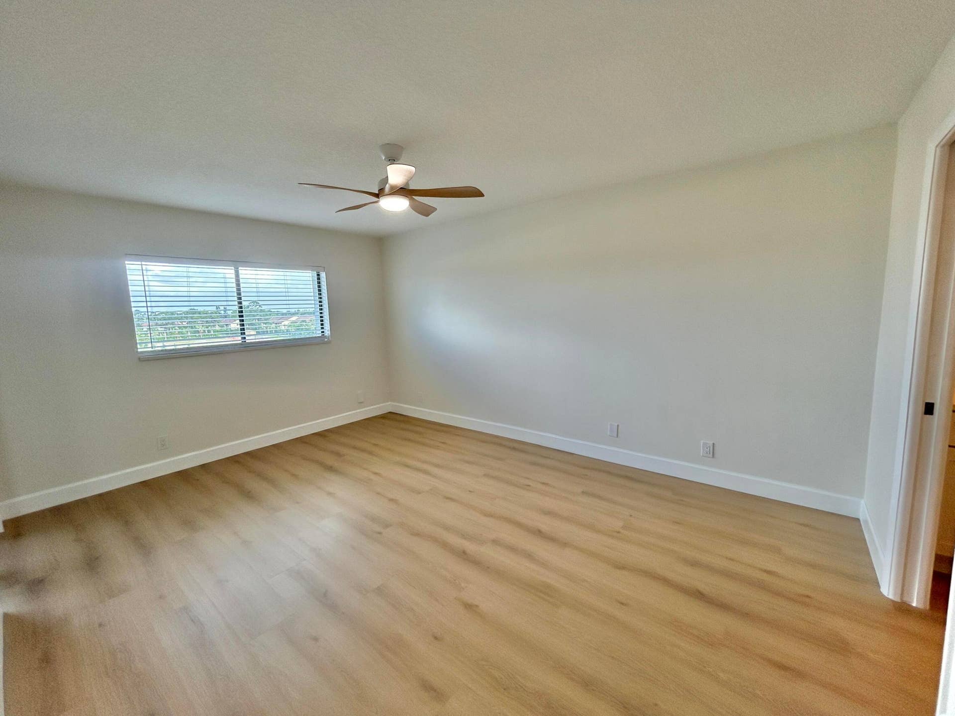 4725 LUCERNE LAKES Boulevard E, #413, Lake Worth, FL 33467 Primary Bedroom
