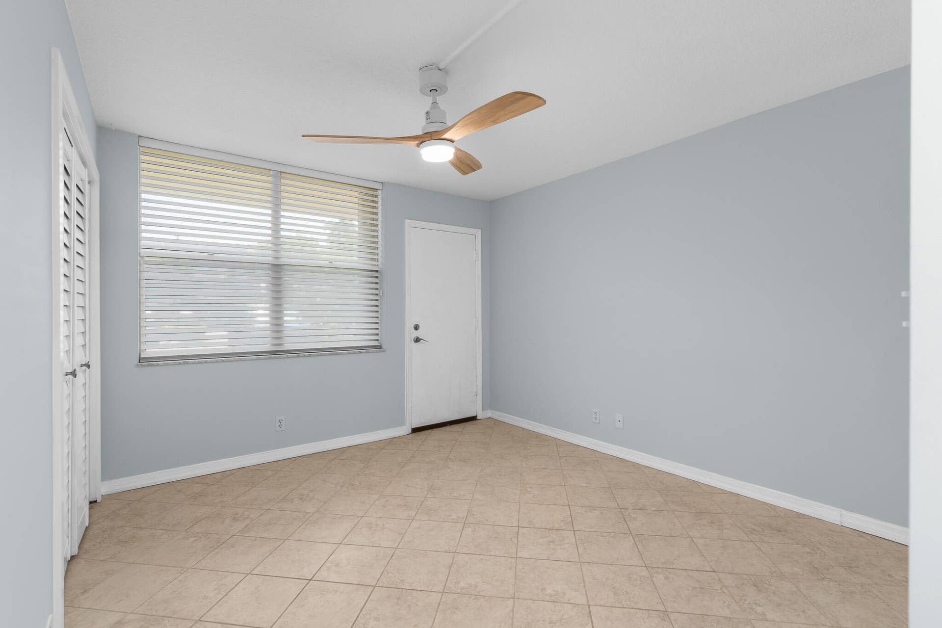 777 S FEDERAL Highway, #103G, Pompano Beach, FL 33062 DSC03400
