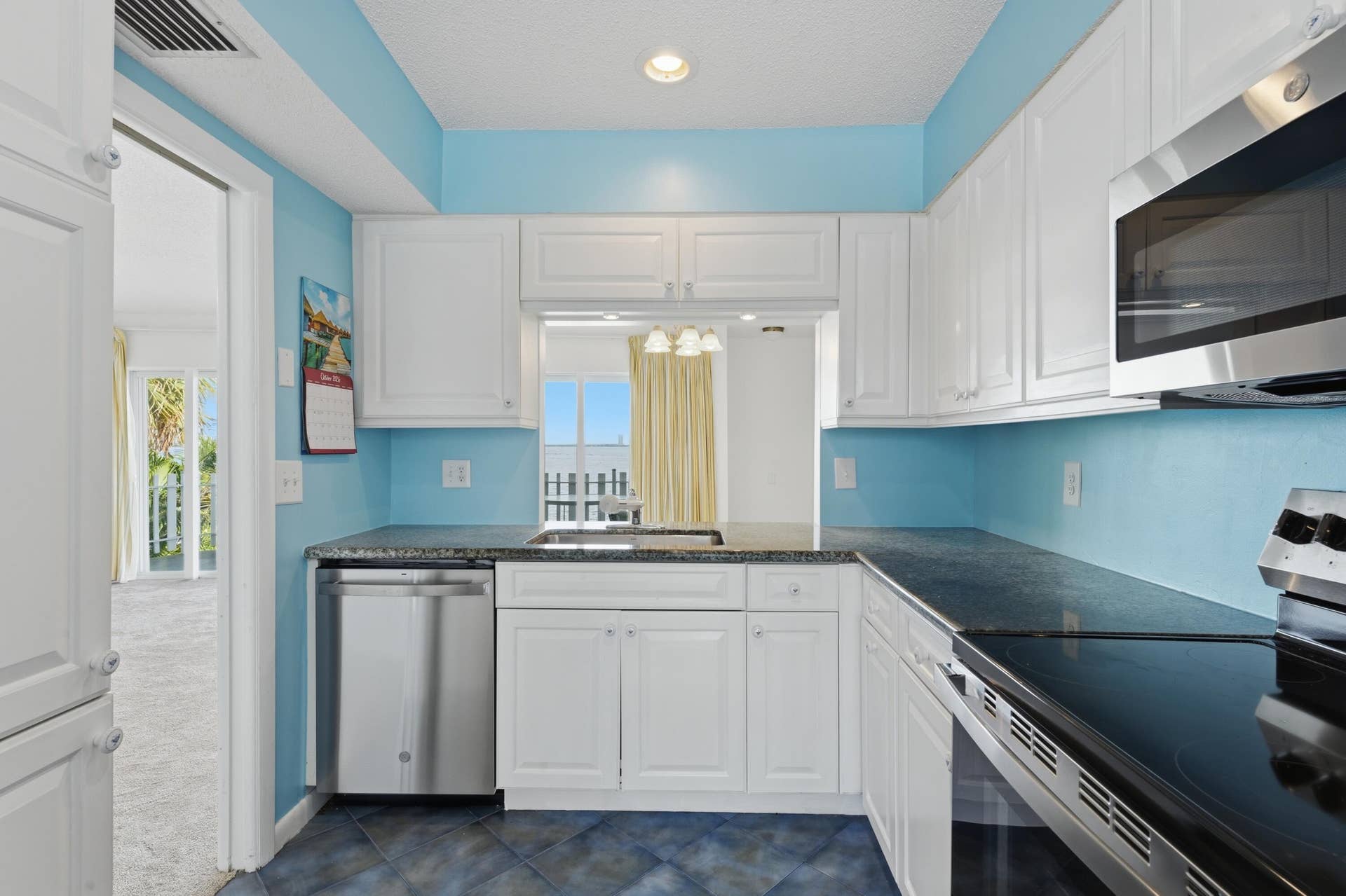 371 Wilma Circle, #4, Riviera Beach, FL 33404 Kitchen