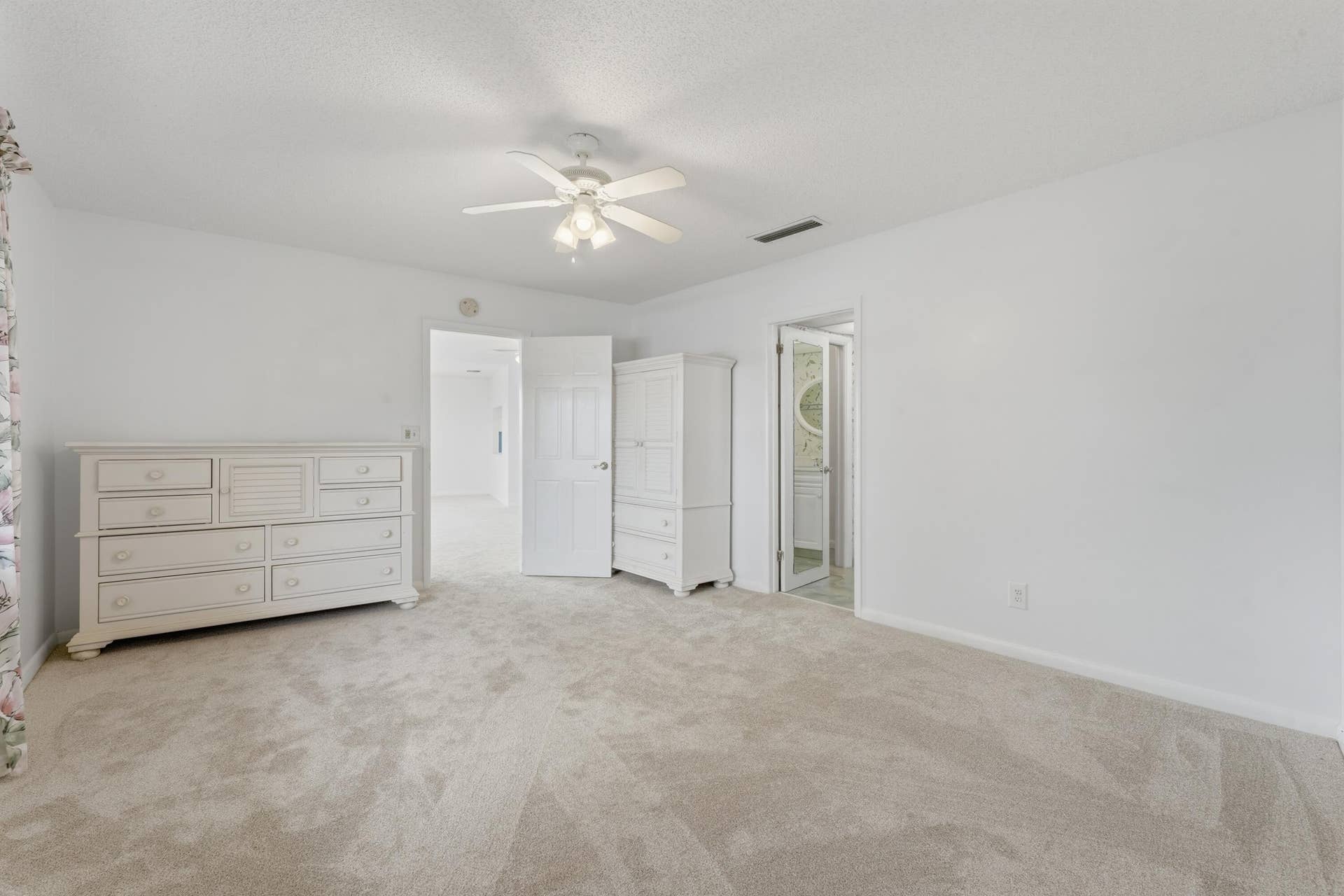 371 Wilma Circle, #4, Riviera Beach, FL 33404 Primary Bedroom