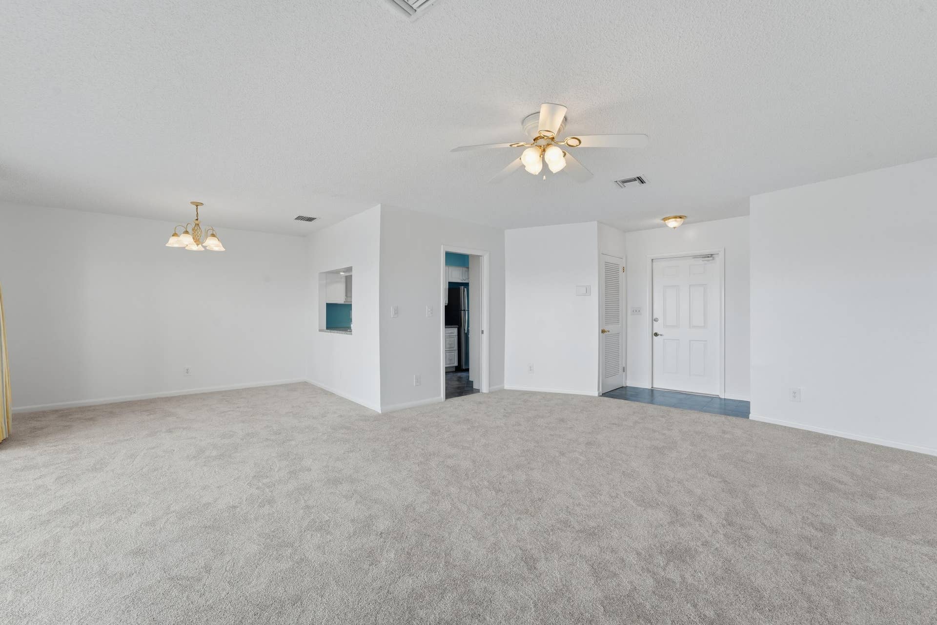 371 Wilma Circle, #4, Riviera Beach, FL 33404 DSC08279