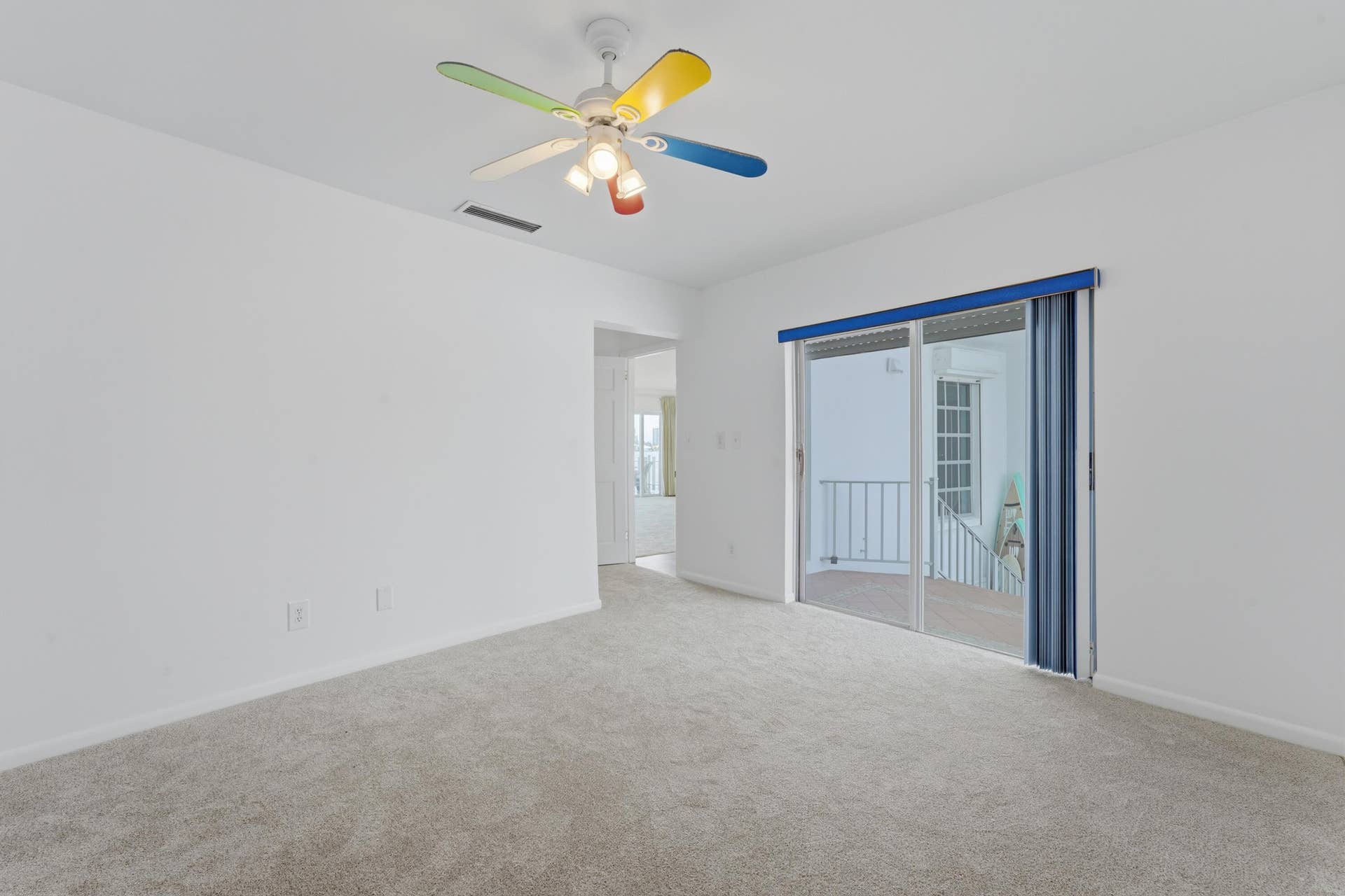 371 Wilma Circle, #4, Riviera Beach, FL 33404 Guest Room - 2nd Bedroom