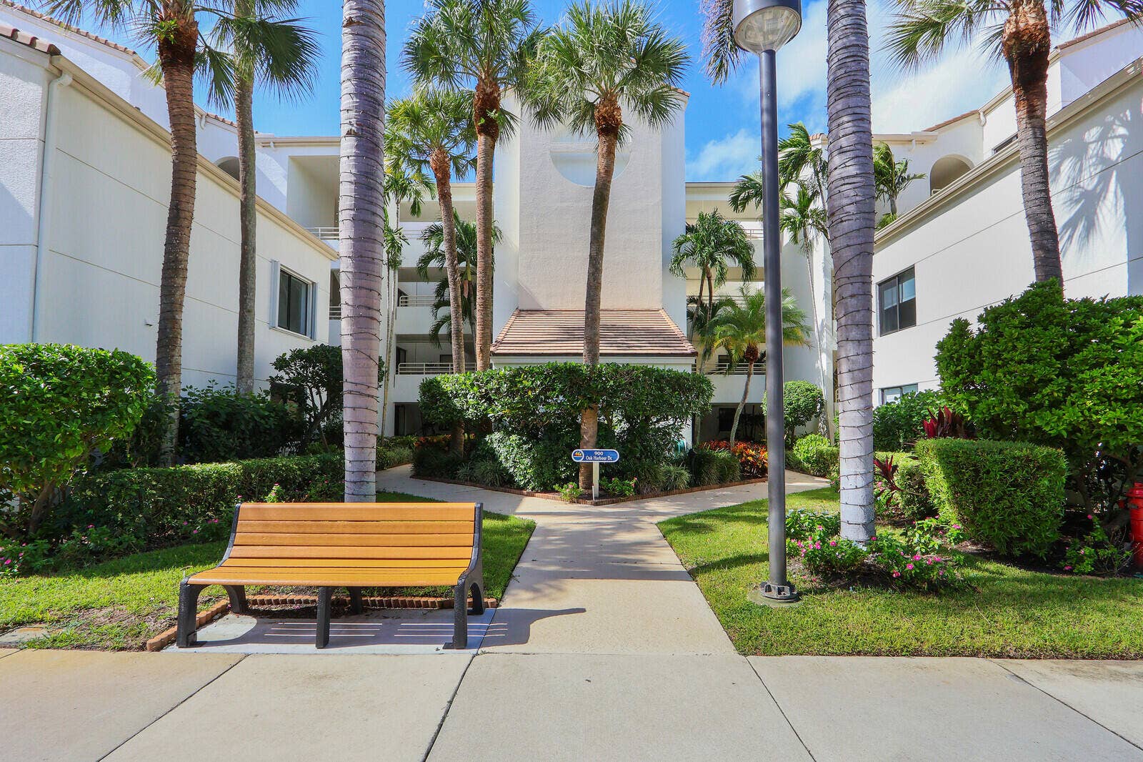 944 OAK HARBOUR Drive, Juno Beach, FL 33408 33_IMG_6704_mls