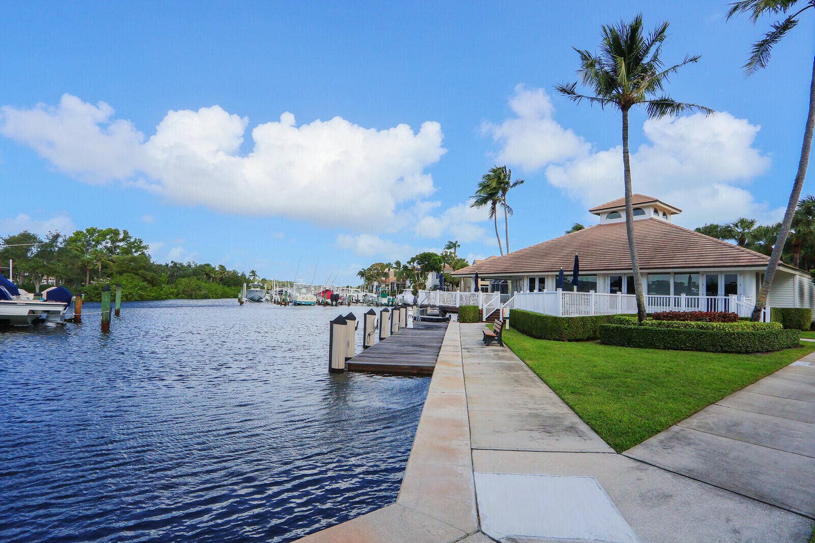 944 OAK HARBOUR Drive, Juno Beach, FL 33408 35_IMG_6725_mls
