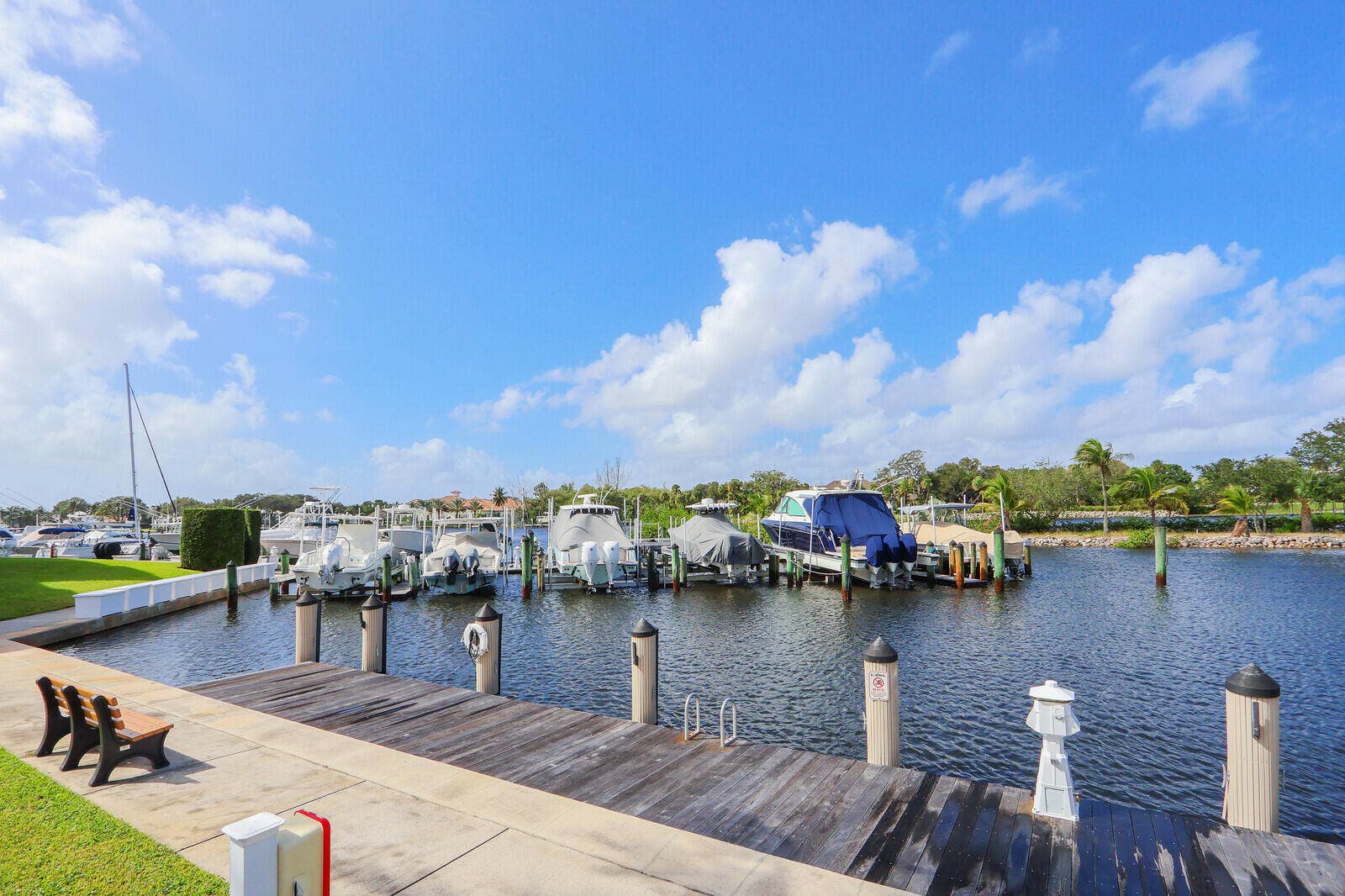 944 OAK HARBOUR Drive, Juno Beach, FL 33408 34_IMG_6711_mls