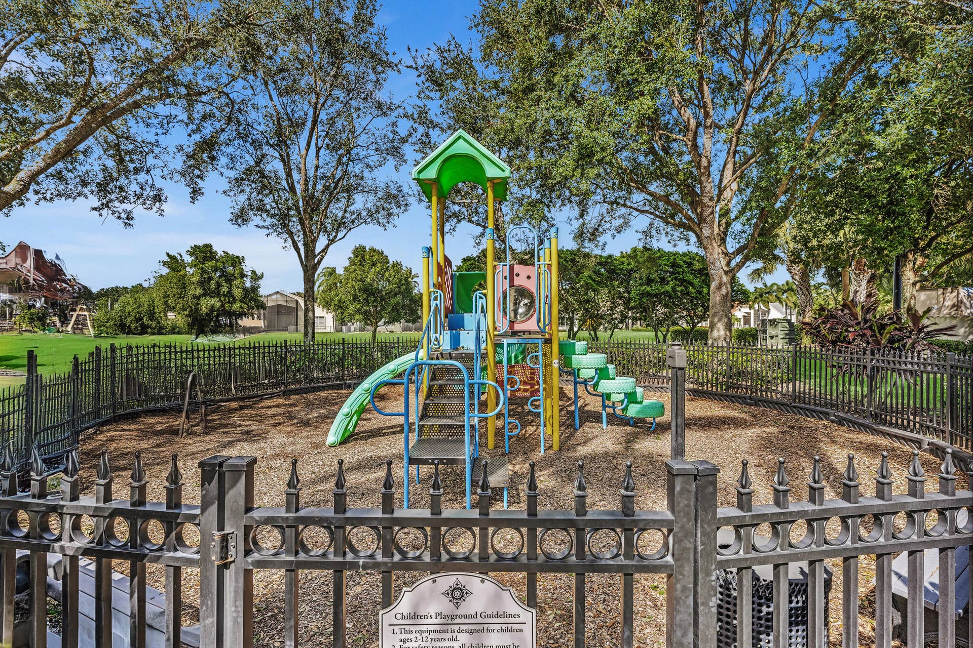 8127 PLAYA DEL SUR Boulevard, Lake Worth, FL 33467 VS Playground