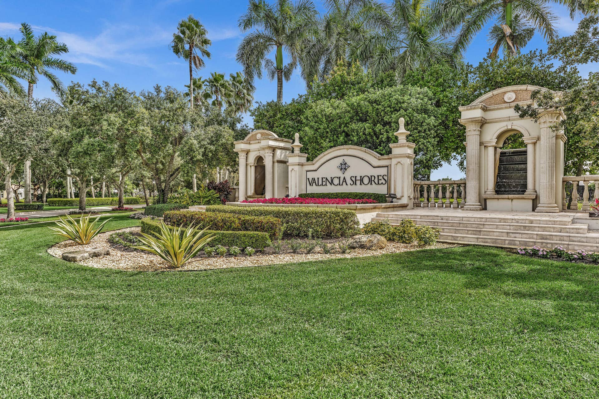 8127 PLAYA DEL SUR Boulevard, Lake Worth, FL 33467 VS Entrance