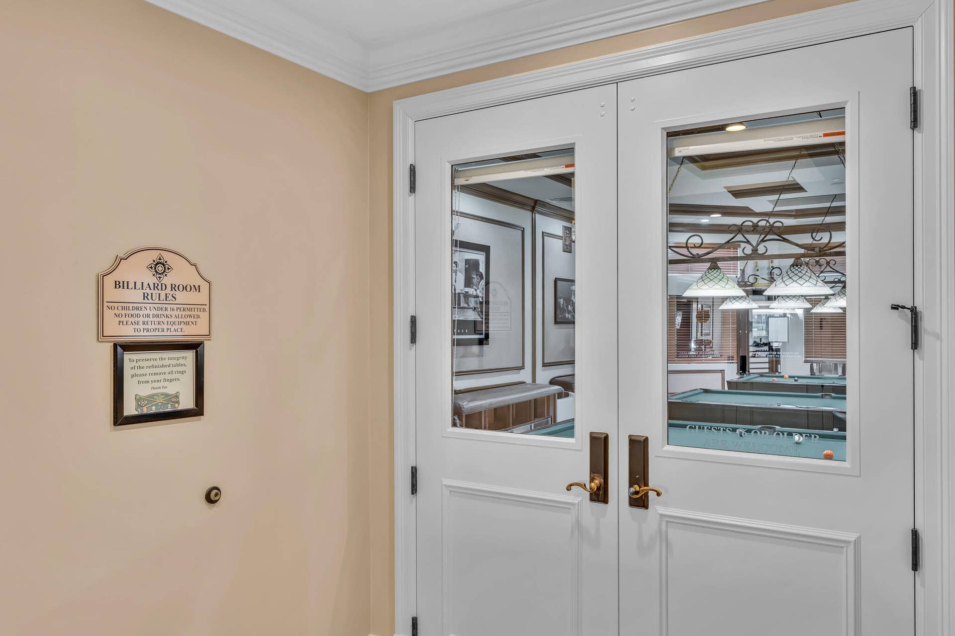 8127 PLAYA DEL SUR Boulevard, Lake Worth, FL 33467 VS Billiards