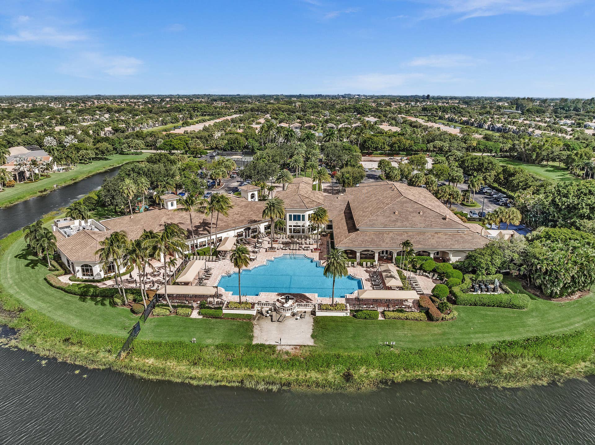 8127 PLAYA DEL SUR Boulevard, Lake Worth, FL 33467 VS Clubhouse