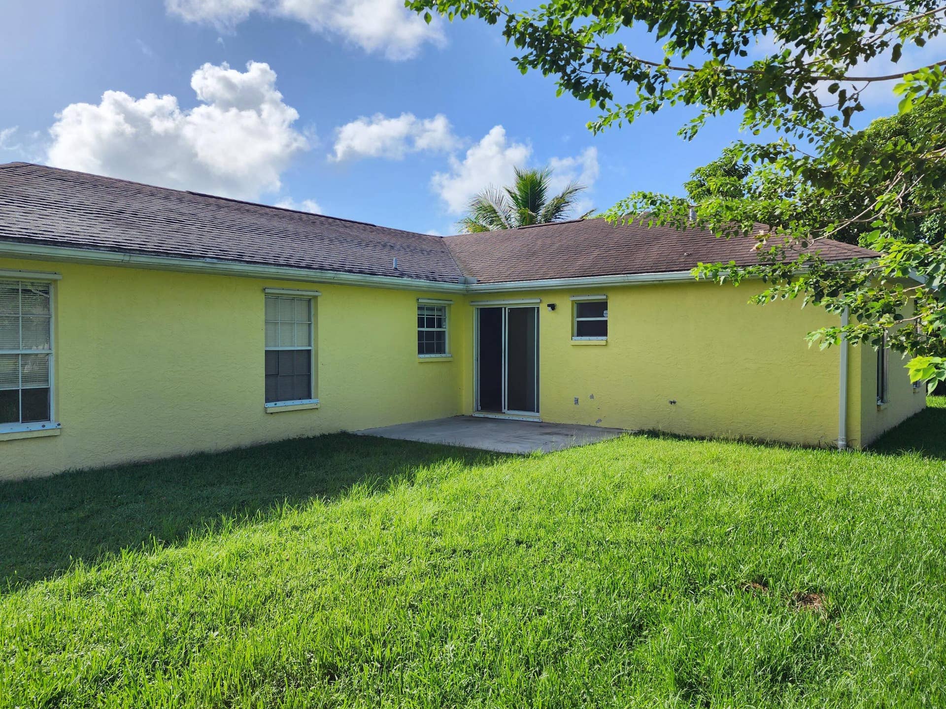 2514 SE ROCK SPRINGS Drive, Port St Lucie, FL 34952 2514 SE Rock Springs
