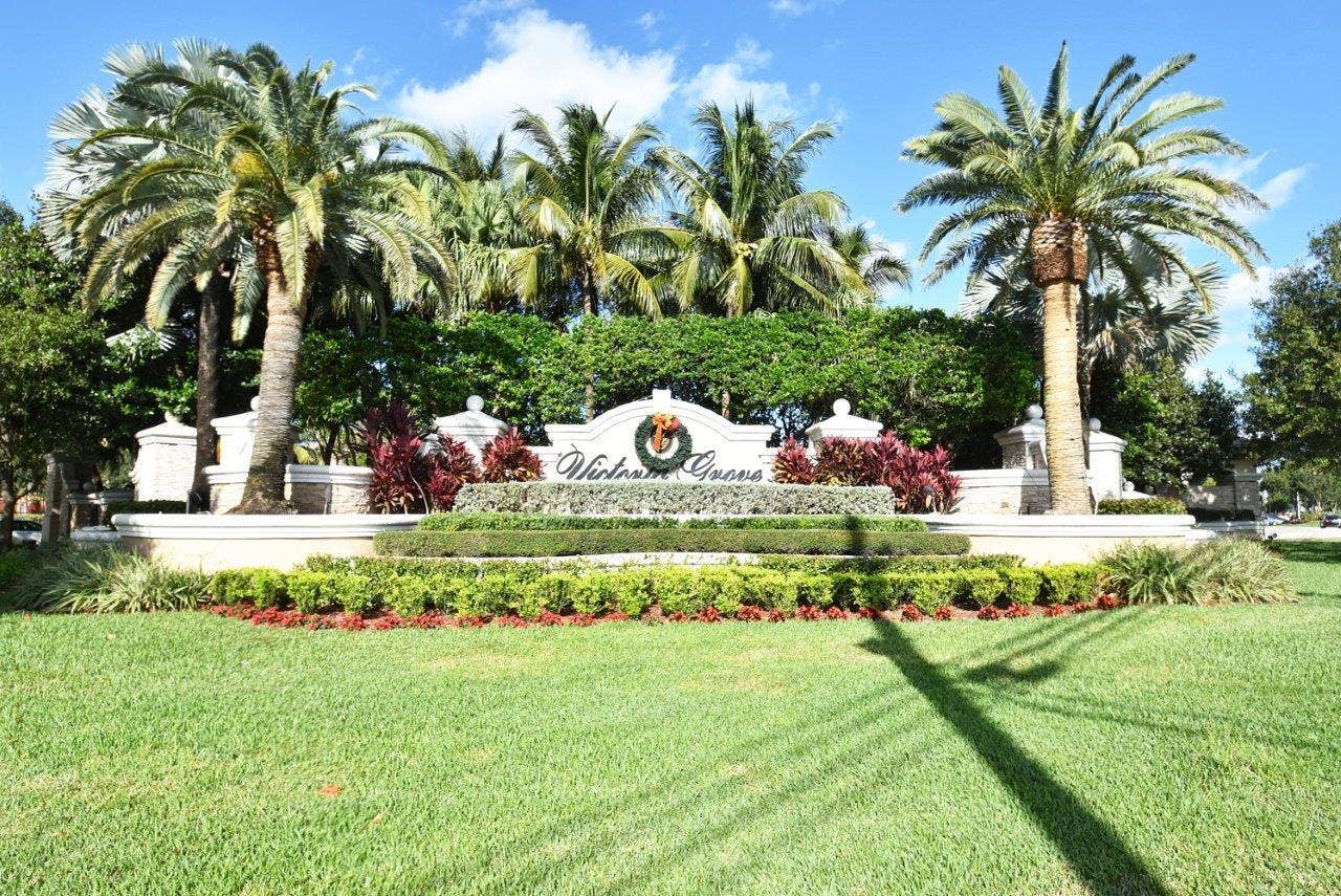273 BERENGER Walk, Royal Palm Beach, FL 33414 94-web-or-mls-Virtuals1 (28)