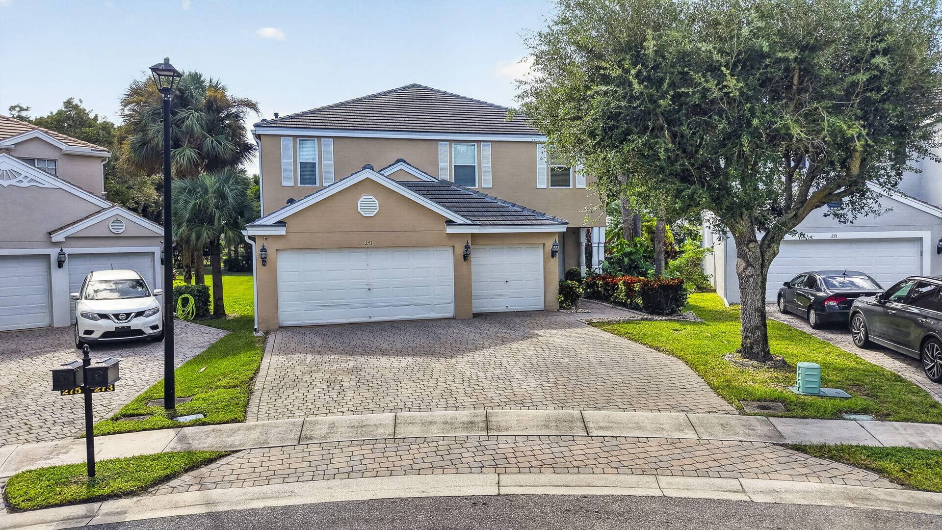 273 BERENGER Walk, Royal Palm Beach, FL 33414 65-web-or-mls-DJI_20261026143552_0856_D