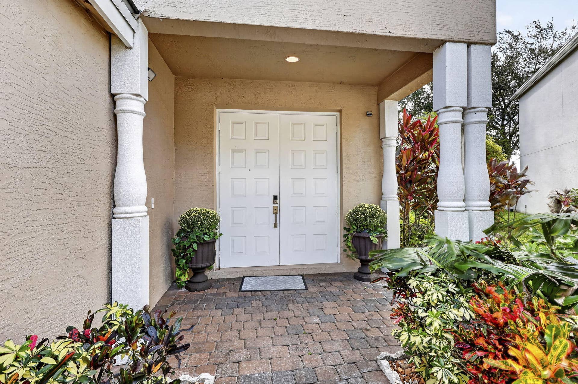 273 BERENGER Walk, Royal Palm Beach, FL 33414 6-web-or-mls-BS1A1611