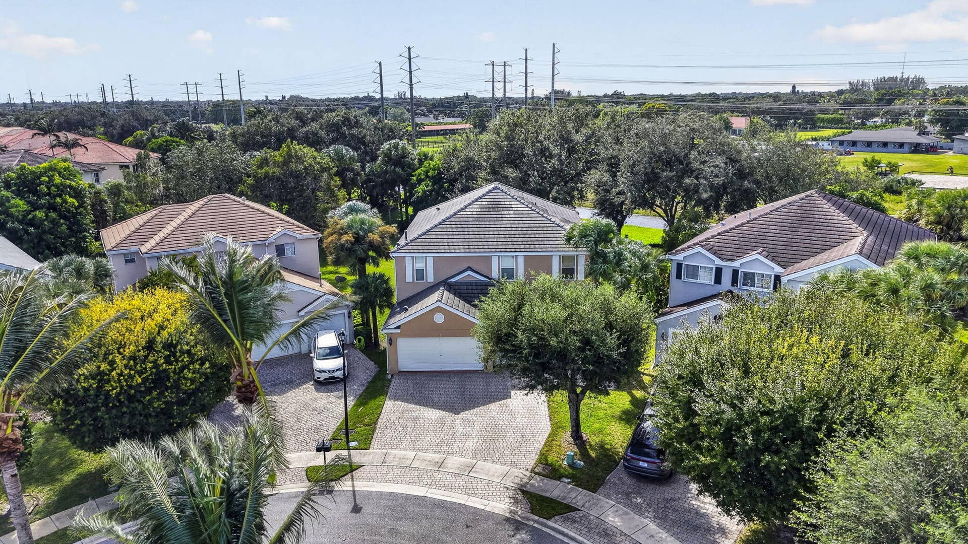 273 BERENGER Walk, Royal Palm Beach, FL 33414 67-web-or-mls-DJI_20261026143638_0874_D