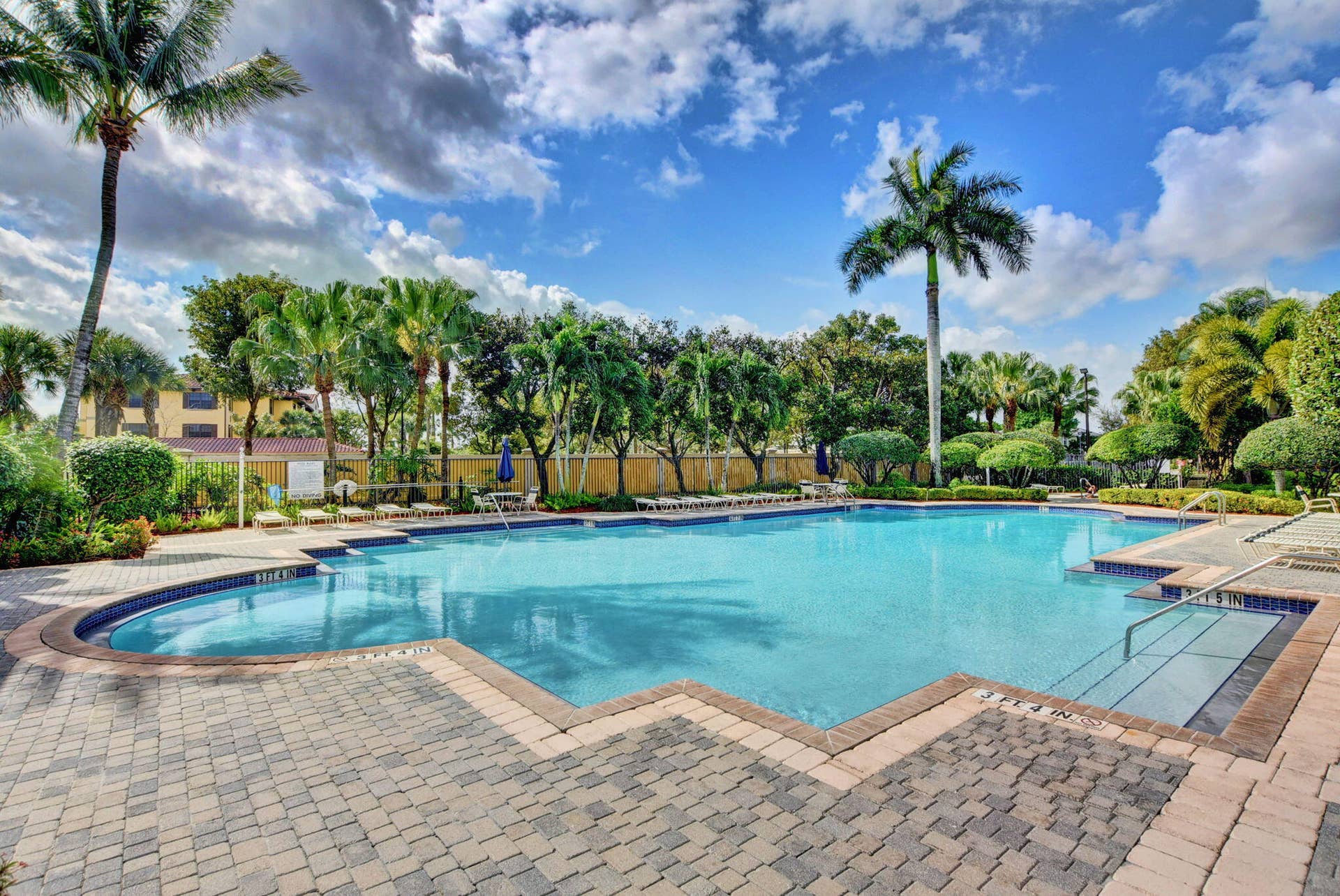 273 BERENGER Walk, Royal Palm Beach, FL 33414 90-web-or-mls-DSC_1612_3_4_5_6