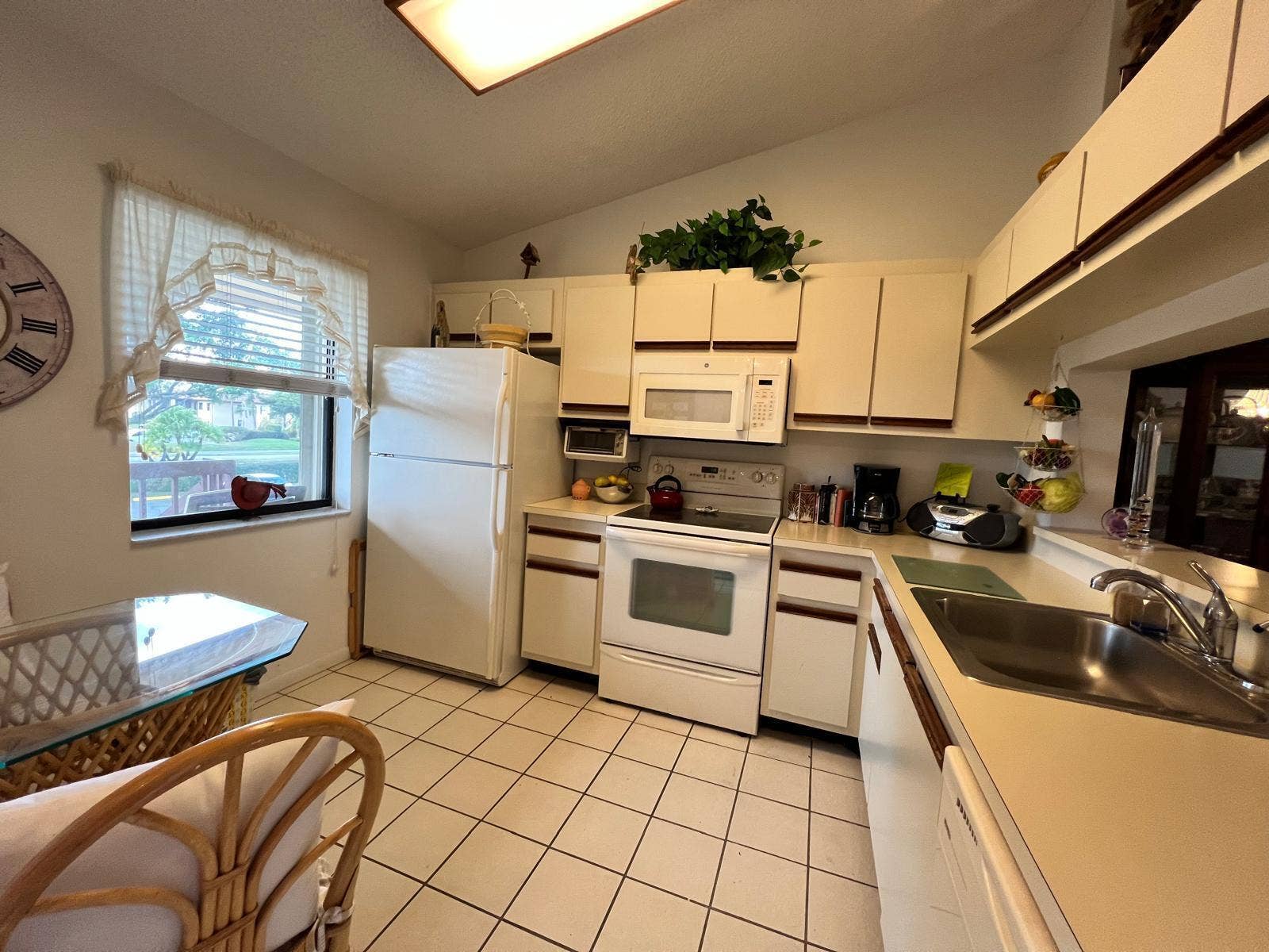 4682 LUCERNE LAKES Boulevard E, #206, Lake Worth, FL 33467 Window gives generous light