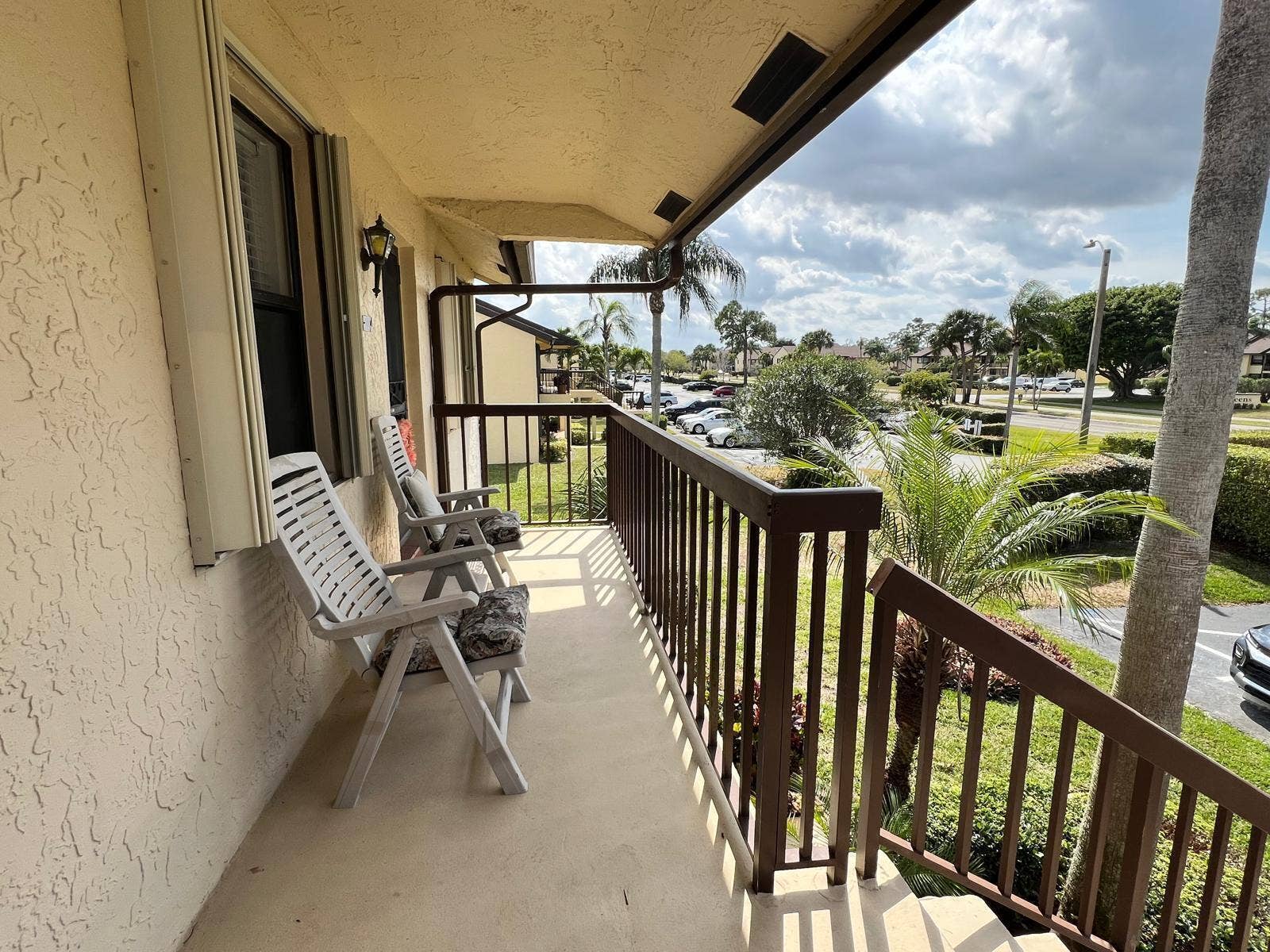 4682 LUCERNE LAKES Boulevard E, #206, Lake Worth, FL 33467 Parking area gives ample guest parking spaces