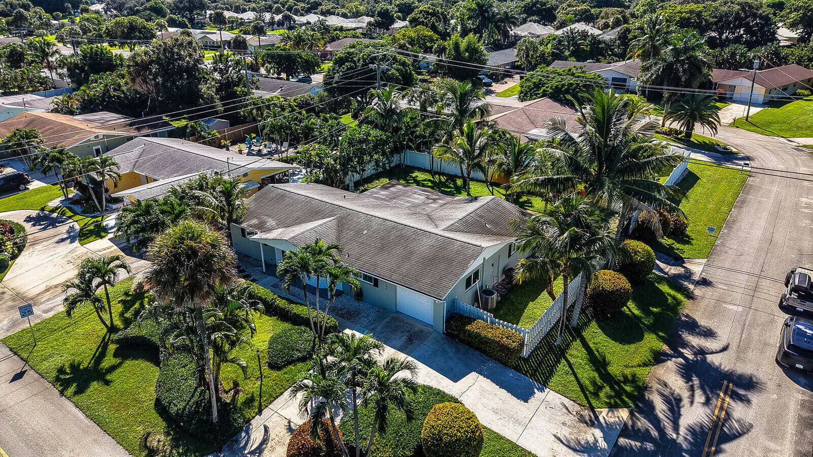 3712 LIGHTHOUSE Drive, Palm Beach Gardens, FL 33410 38_DJI_20261013110550_0319_D_mls