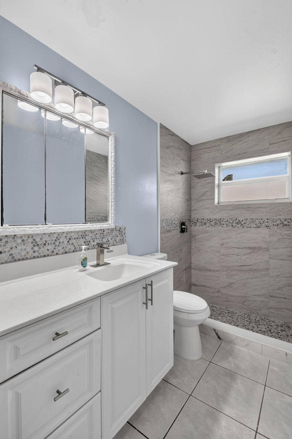 5780 Fernley Drive W, #109, West Palm Beach, FL 33415 37-web-or-mls-DSC_5094