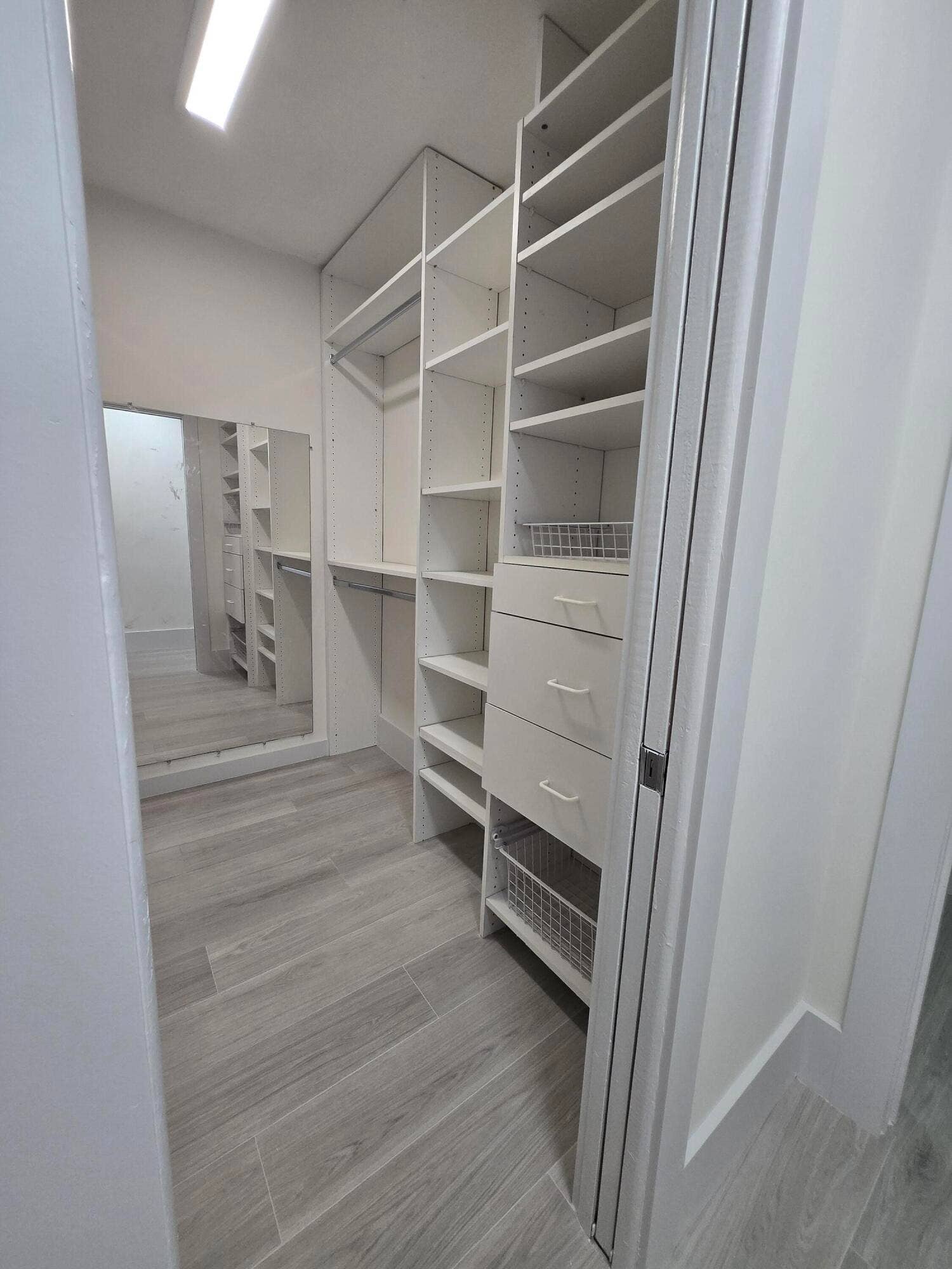 2269 NE 2nd Avenue, Boca Raton, FL 33431 Primary Closet