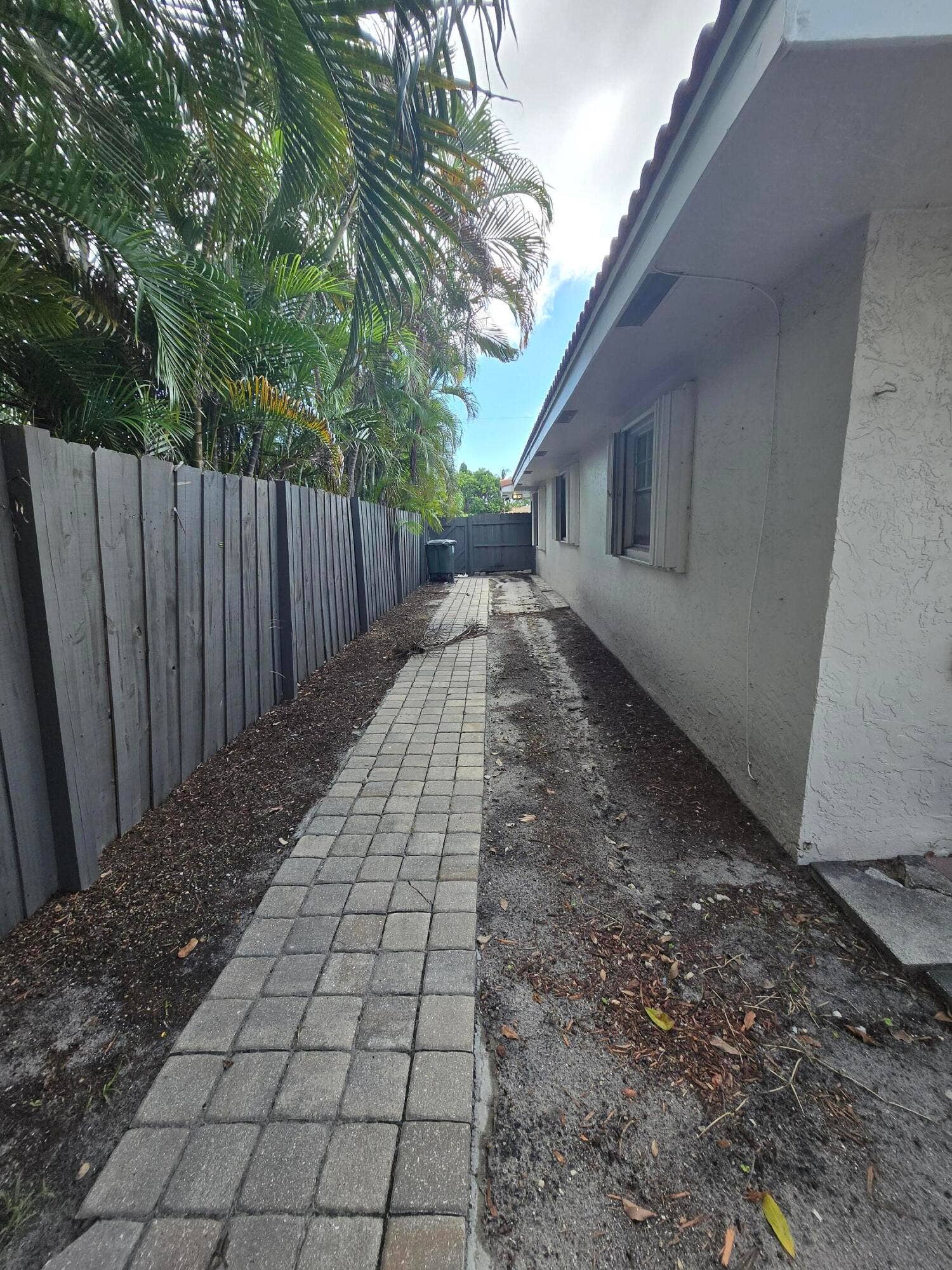 2269 NE 2nd Avenue, Boca Raton, FL 33431 Side Entrance