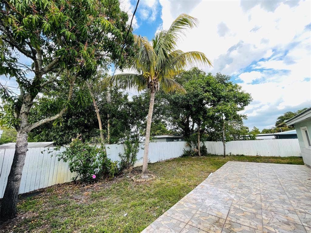 2231 SW 14TH Street, #A, Fort Lauderdale, Fort Lauderdale, FL 33312 2231 Exlys Pic 17