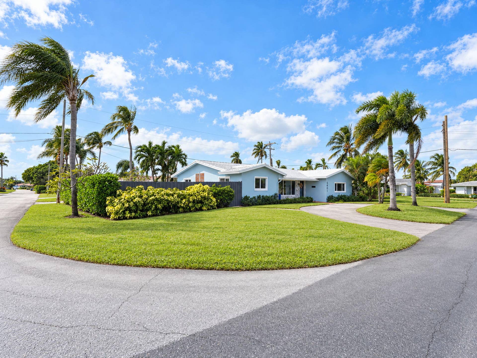 2-web-or-mls-5401_02_Taylor_NE_17th_Terr
