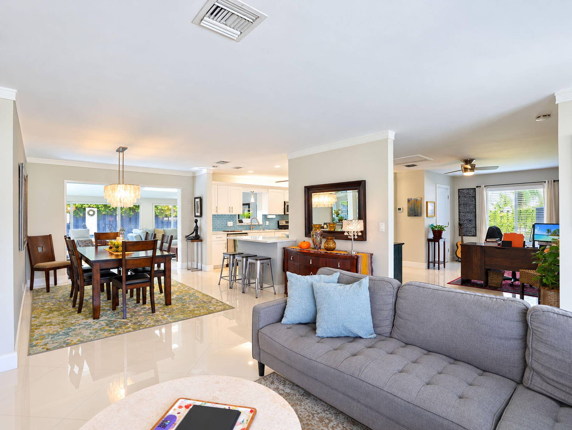21-web-or-mls-5401_11_Taylor_NE_17th_Ter