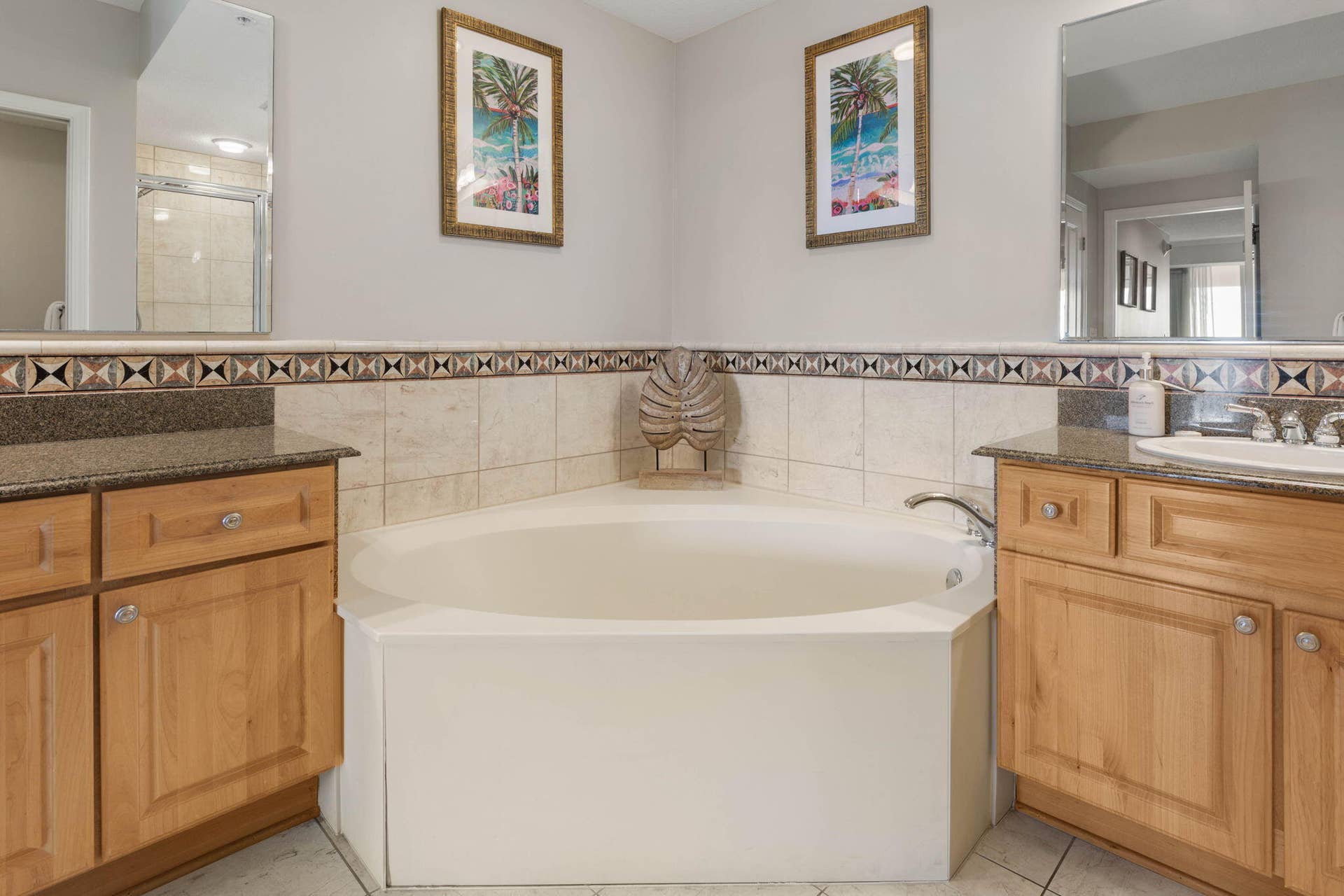 200 Ocean Crest Drive, #617, Palm Coast, FL 32137 28-web-or-mls-200 Ocean Crest Dr #617-28
