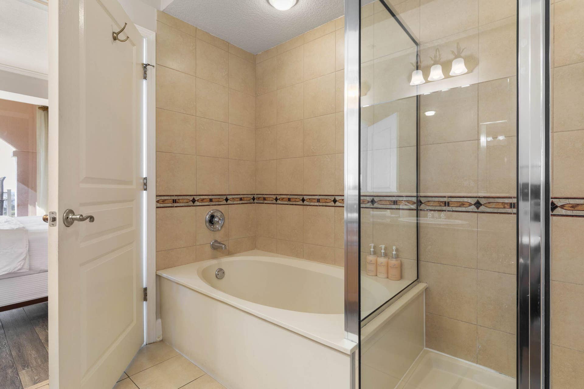 200 Ocean Crest Drive, #617, Palm Coast, FL 32137 40-web-or-mls-200 Ocean Crest Dr #617-40