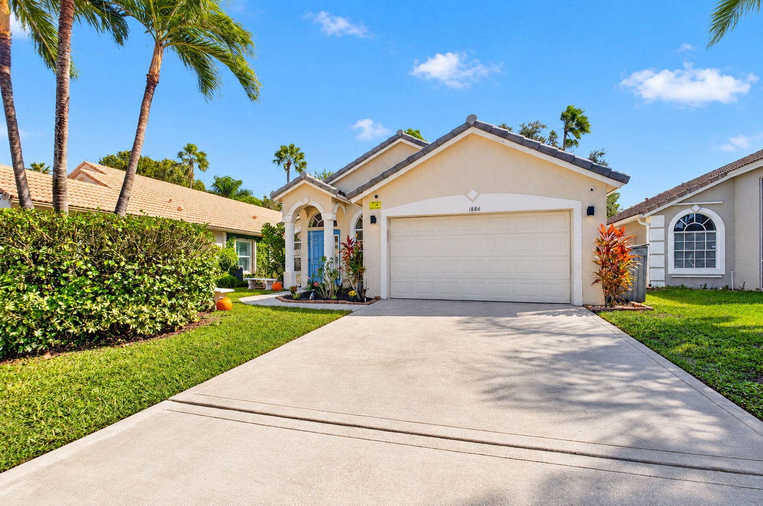 1886 BARNSTABLE Road, Wellington, FL 33414 Front View