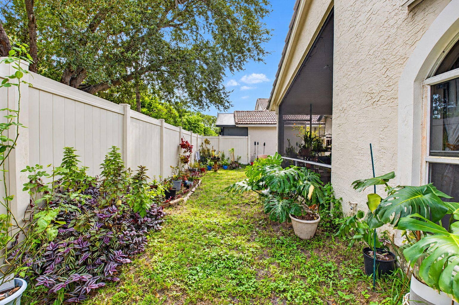 1886 BARNSTABLE Road, Wellington, FL 33414 Side Yard