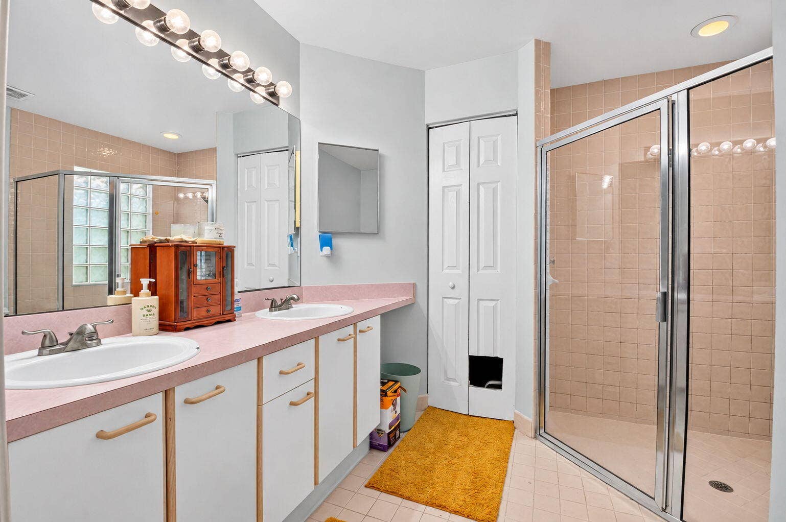 1886 BARNSTABLE Road, Wellington, FL 33414 Primary Bathroom