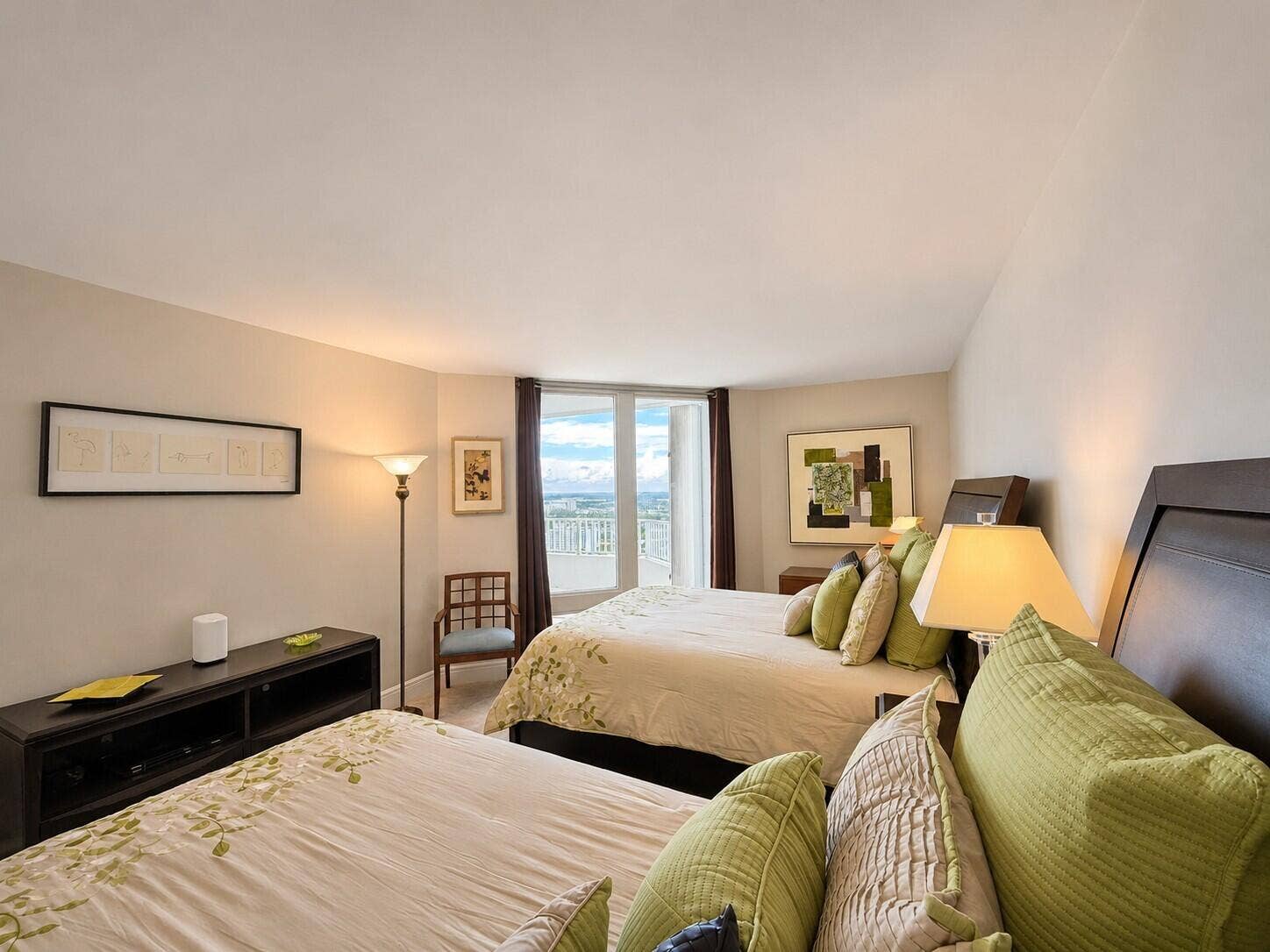 1340 S Ocean Boulevard, #2403 PH3, Pompano Beach, Pompano Beach, FL 33062 2nd Bedroom w/Walk-In Closet and City Views